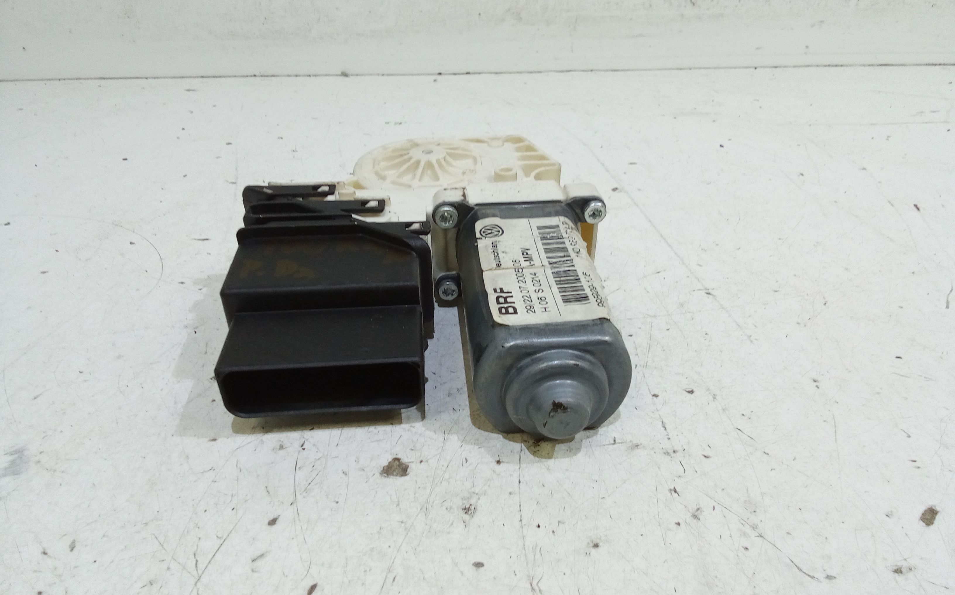 Motorino Alzavetro posteriore destra VOLKSWAGEN Touran 1 Serie