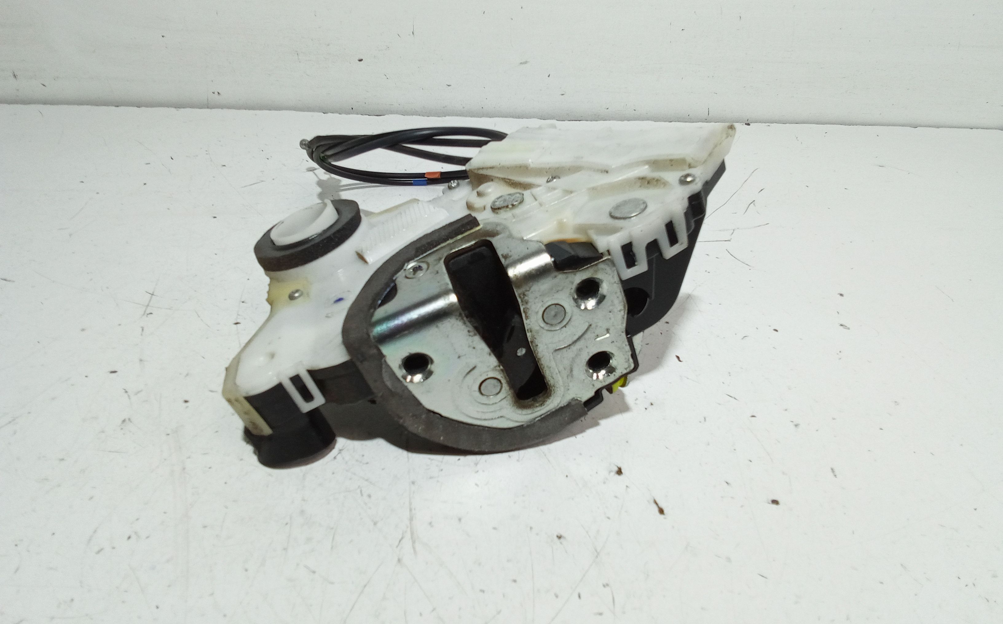 Serratura Anteriore Sinistra TOYOTA Yaris Serie (05>08)