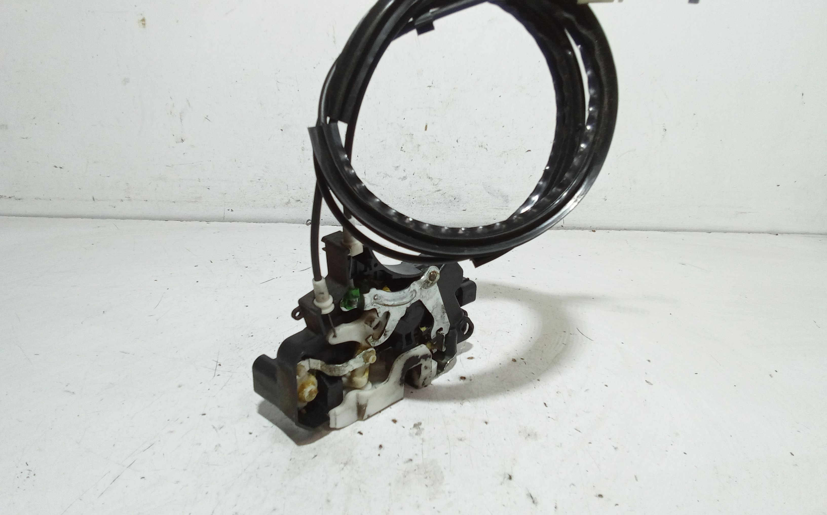 Serratura Anteriore Sinistra MITSUBISHI Colt Serie 5P (Z) (06>12)