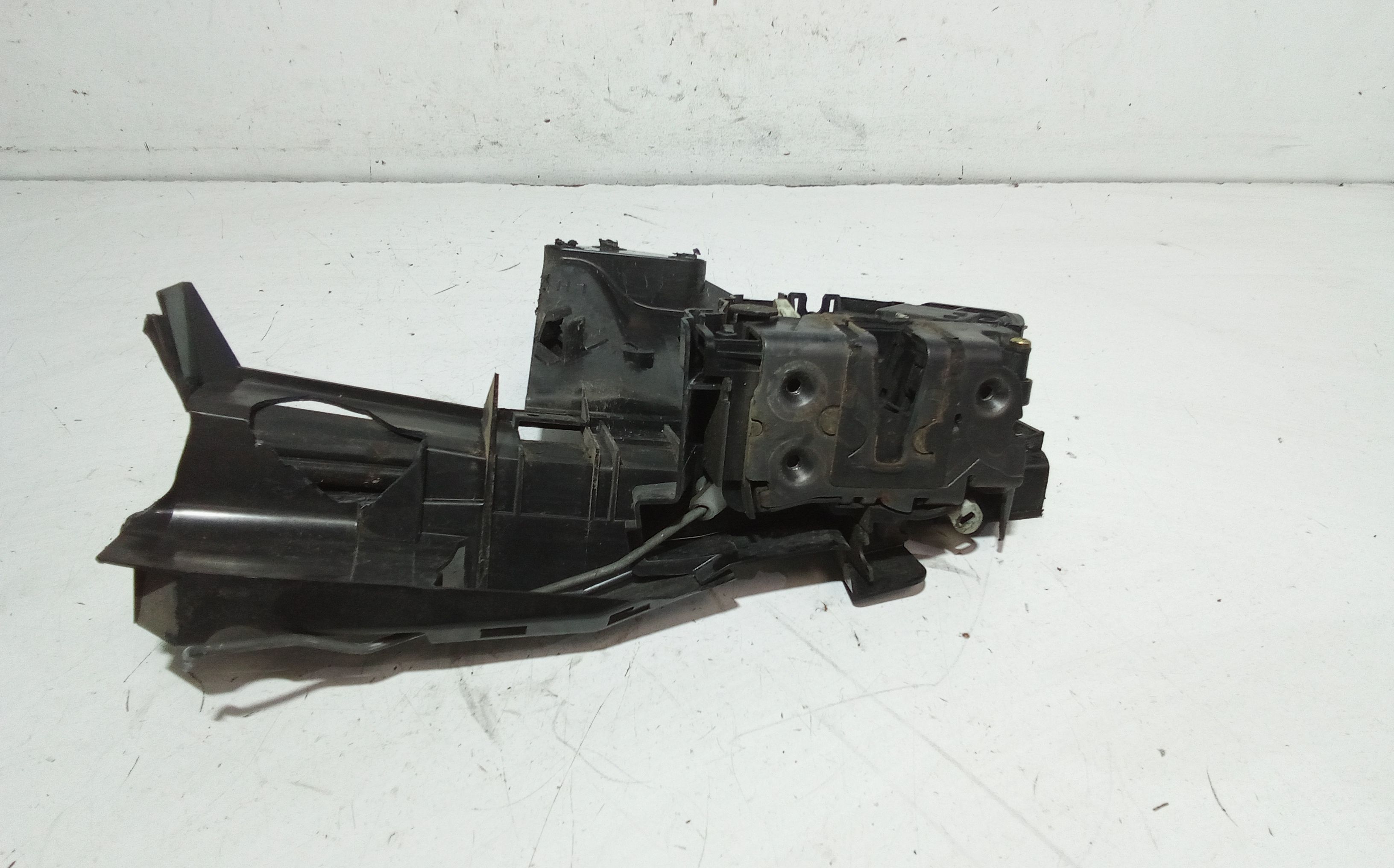 Serratura Anteriore Sinistra FORD Focus Berlina 3 Serie