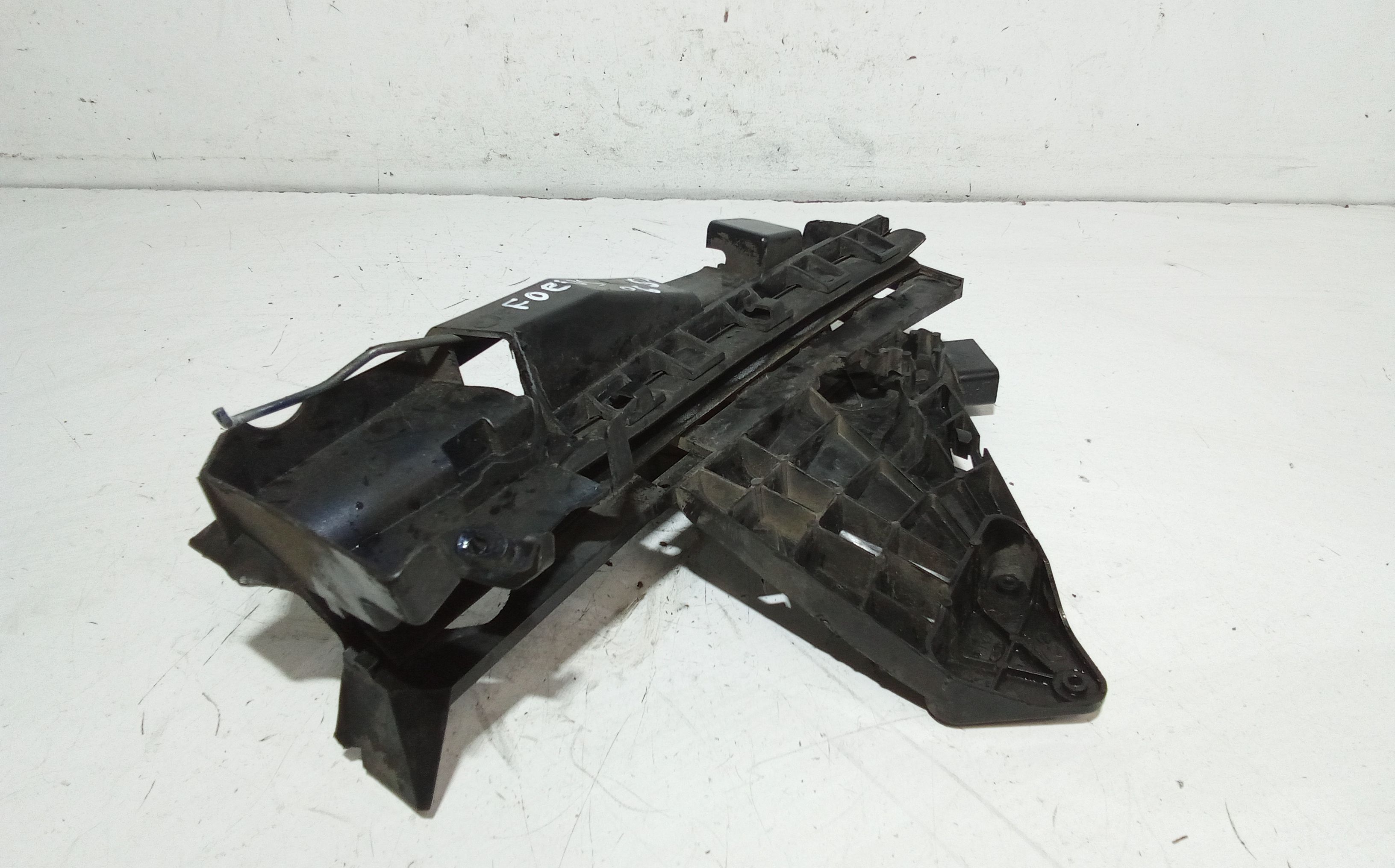 Serratura Anteriore Sinistra FORD Focus Berlina 3 Serie