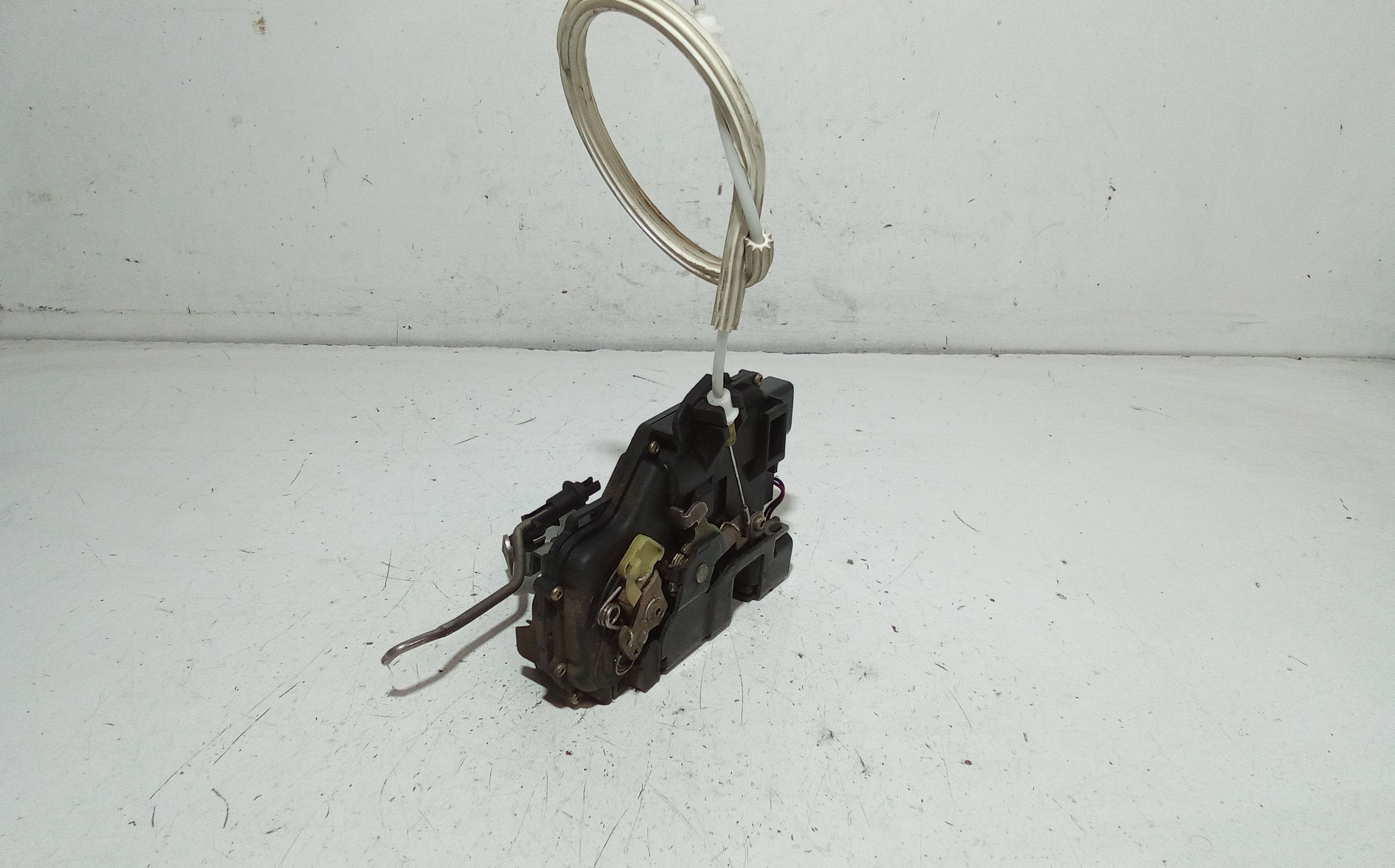 Serratura Anteriore Sinistra AUDI A4 Berlina (8E) (00>04)