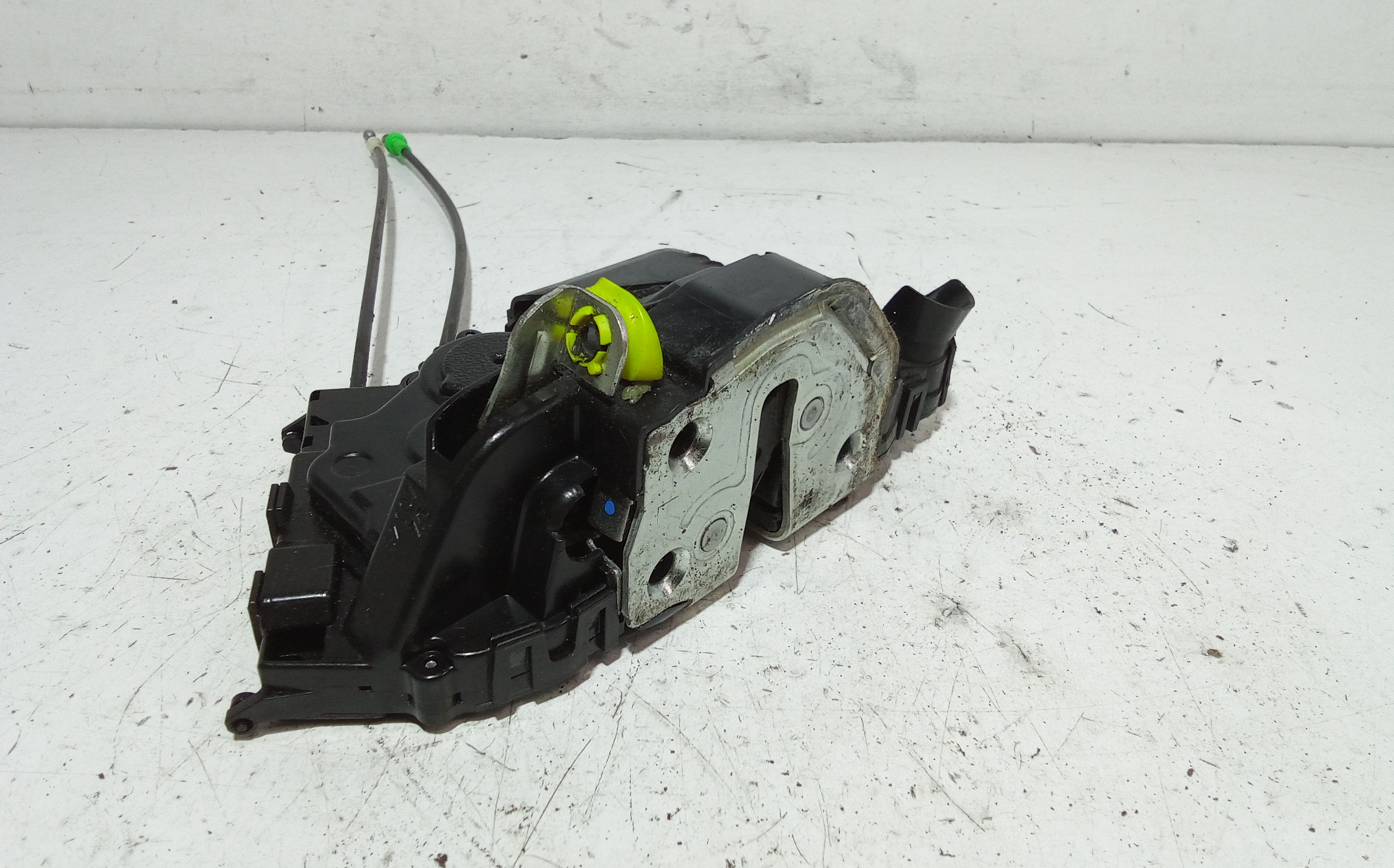 Serratura Anteriore Sinistra TOYOTA Yaris Serie (05>08)