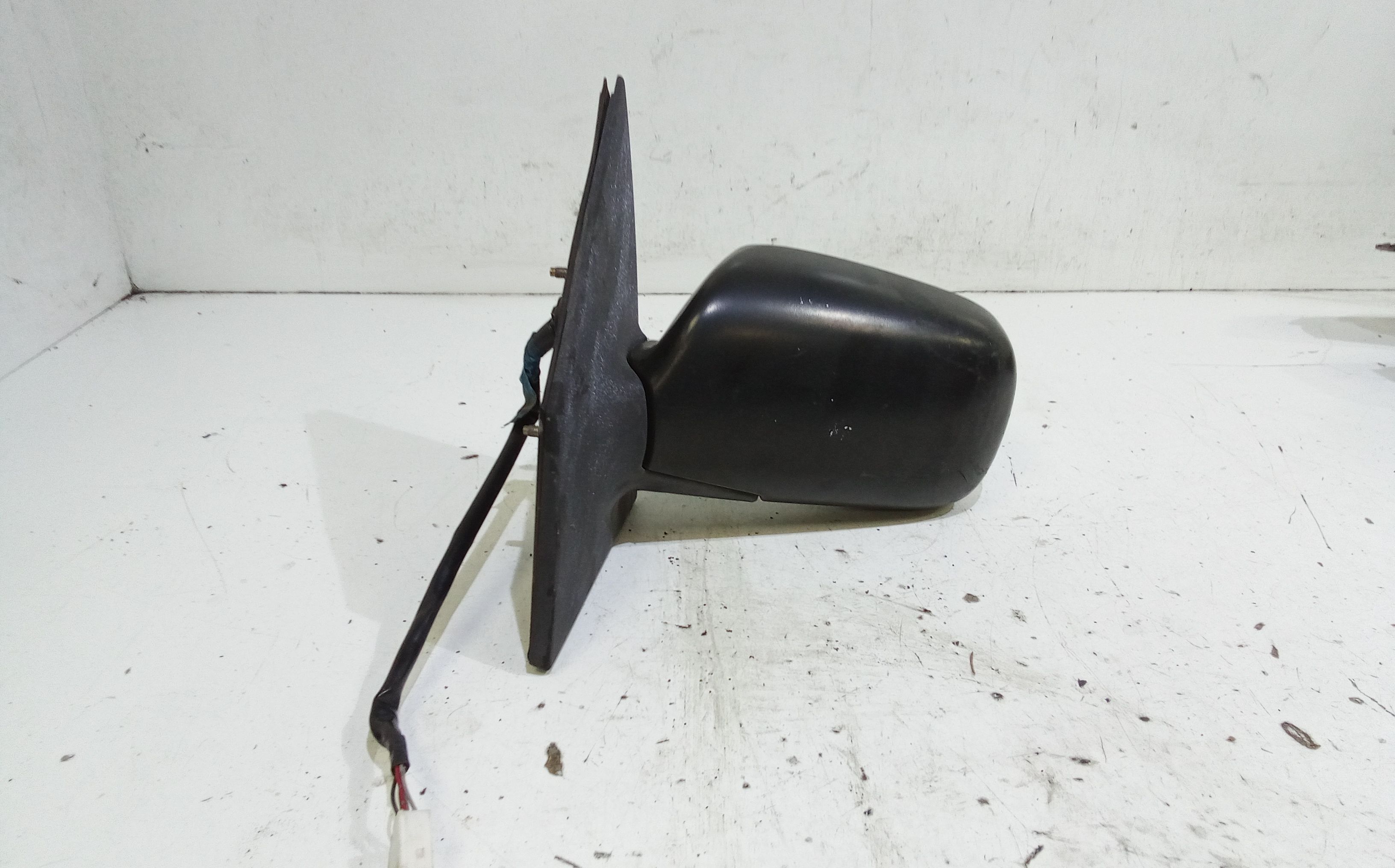 Specchietto Retrovisore Sinistro TOYOTA Yaris Serie (99>03)