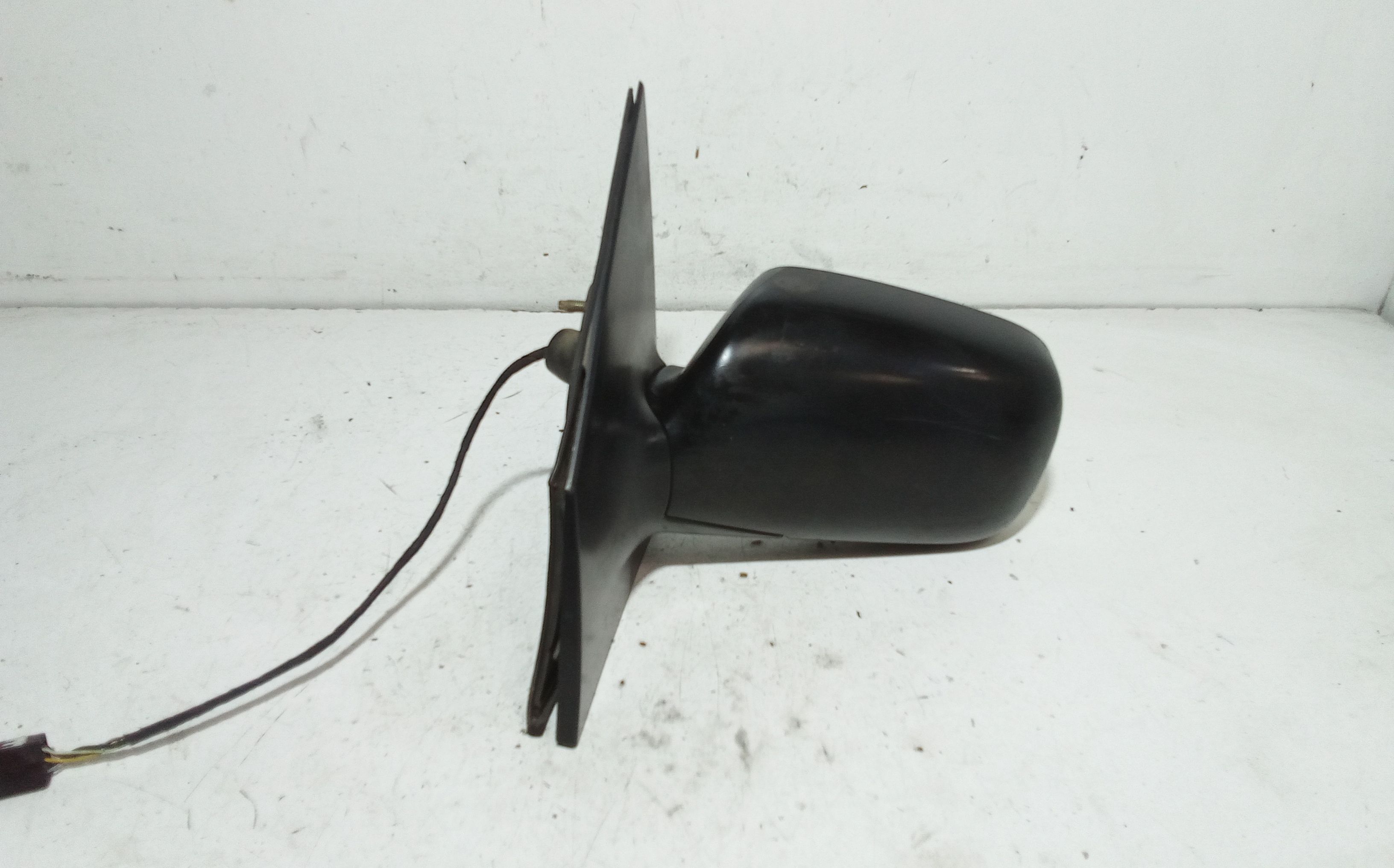 Specchietto Retrovisore Sinistro TOYOTA Yaris Serie (99>03)