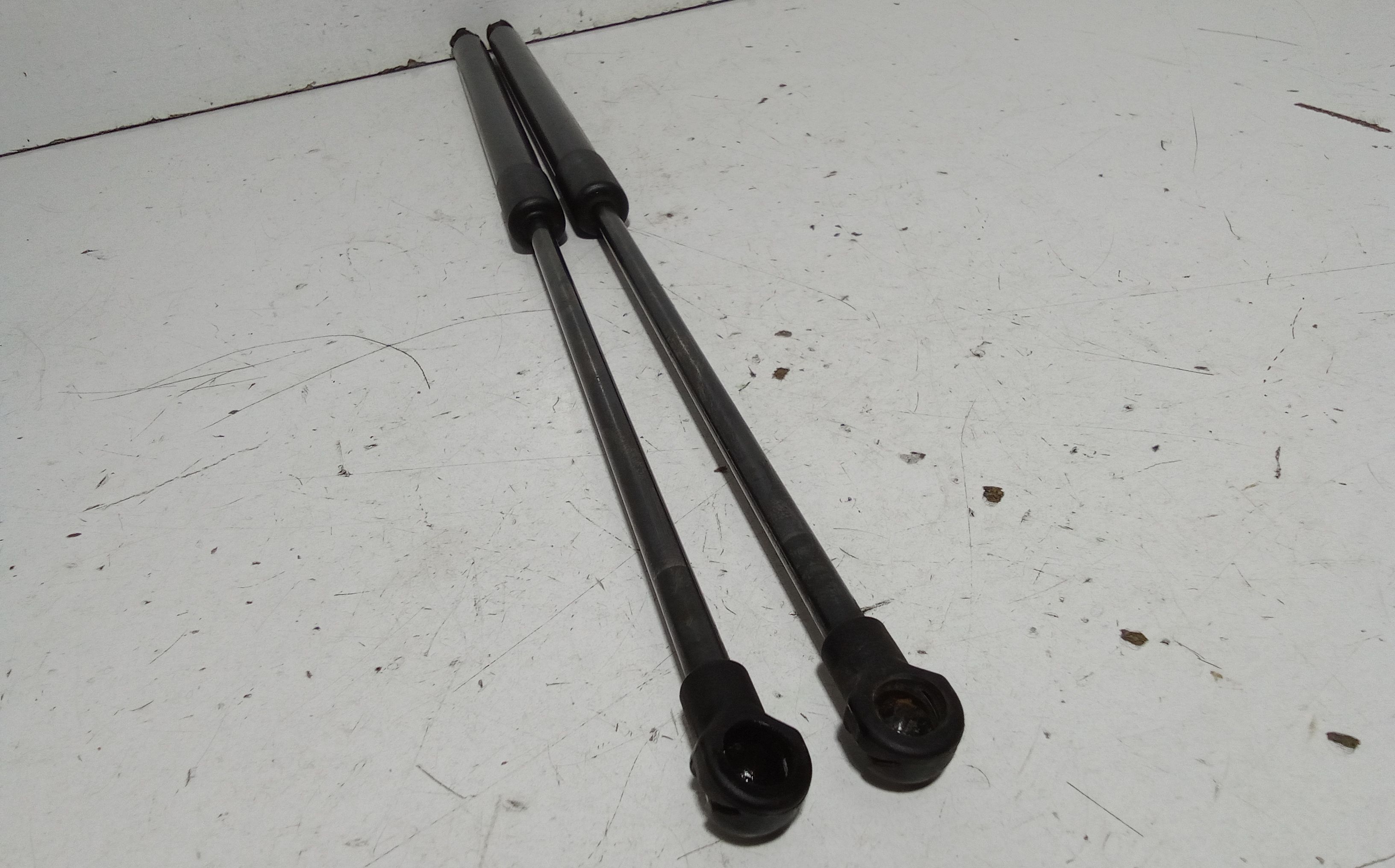 Pistoncini cofano Post. NISSAN Primastar 1 Serie