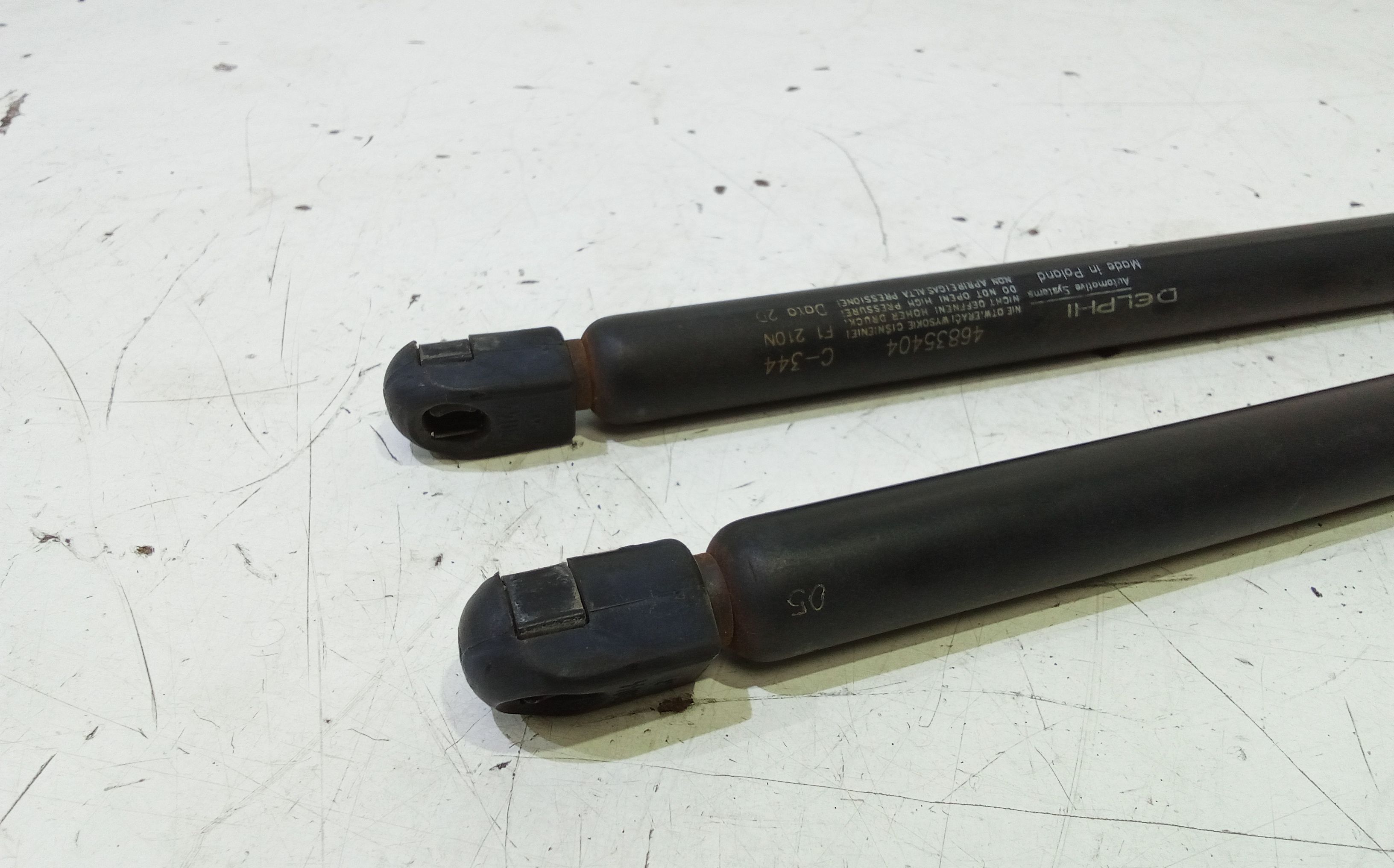 Pistoncini cofano Post. FIAT Seicento Serie (00>05)