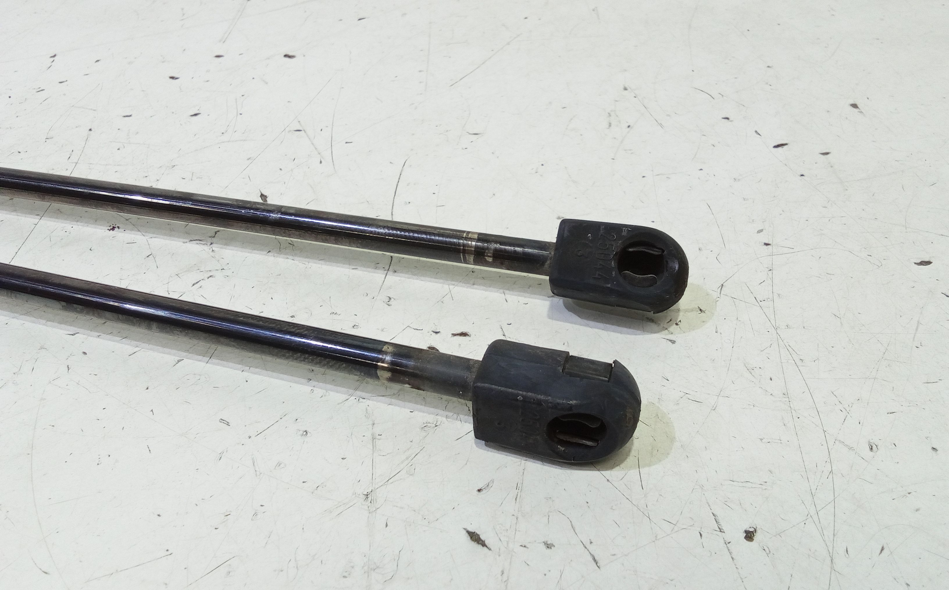 Pistoncini cofano Post. FIAT Seicento Serie (00>05)