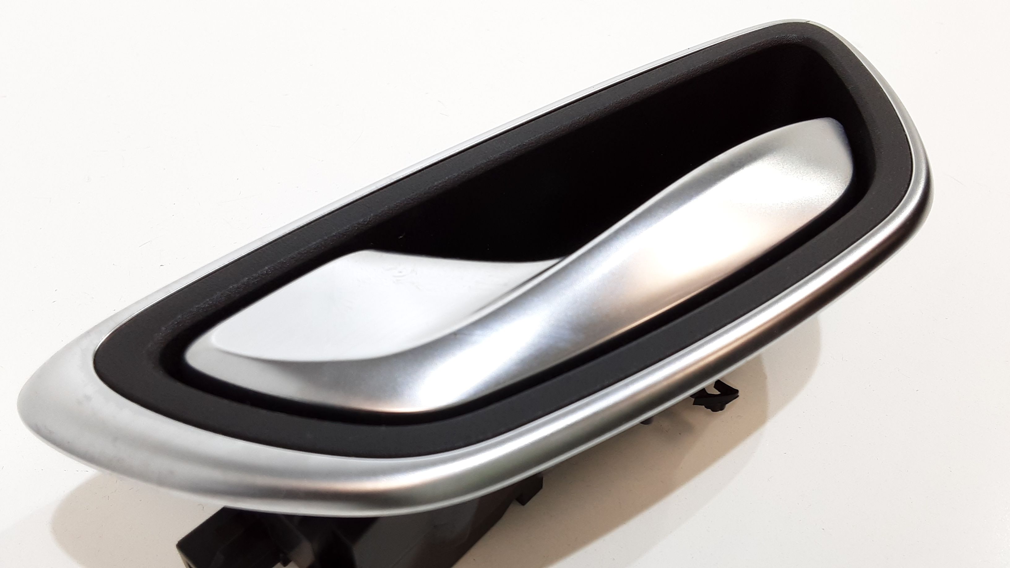 Maniglia interna anteriore Sinistra RENAULT Scenic Serie (16>)