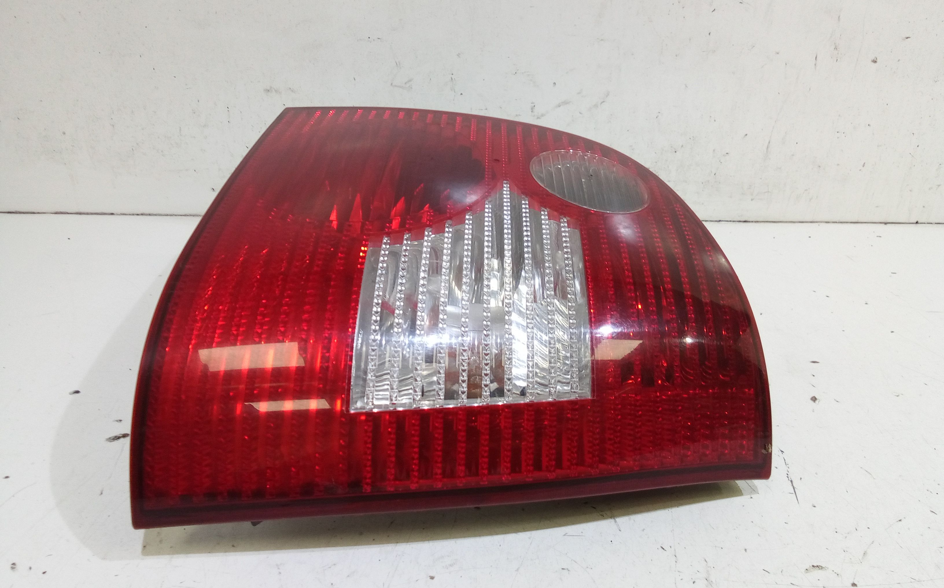 Stop fanale posteriore Destro Passeggero VOLKSWAGEN Polo 4 Serie