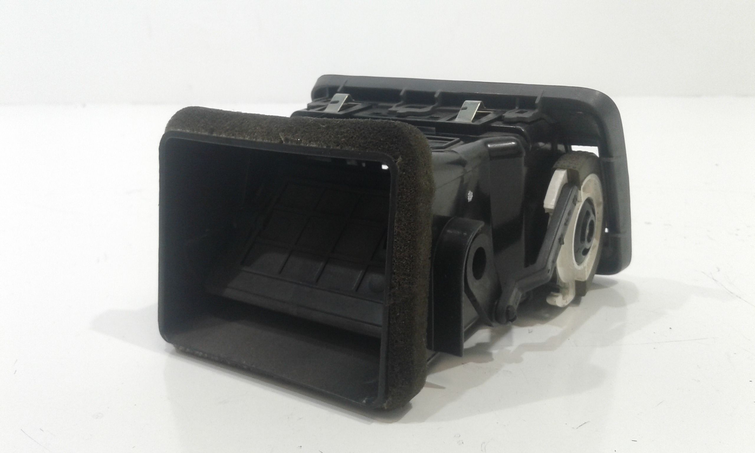 Bocchetta aria cruscotto lato guida HYUNDAI Tucson  Serie (04>09)