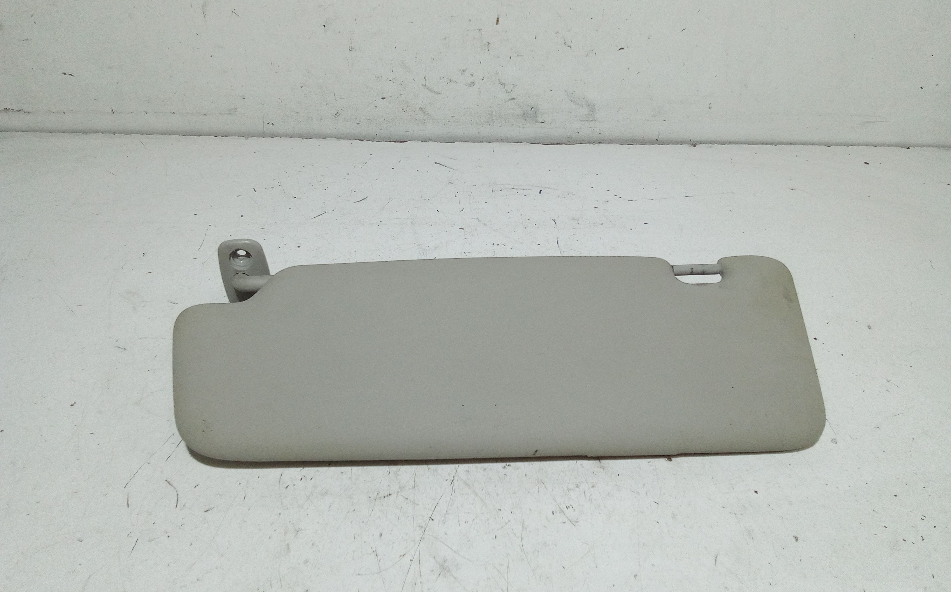 Parasole aletta Lato Passeggero AUDI A3 Serie (8P1) (05>08)