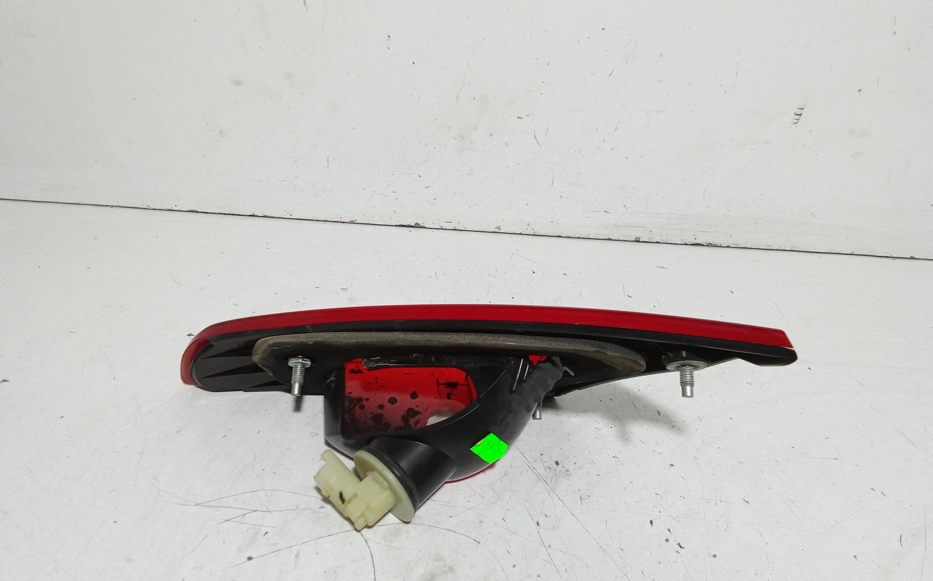 Stop Posteriore Sinistro Integrato nel Portello MITSUBISHI Colt CZ3 (05>08)