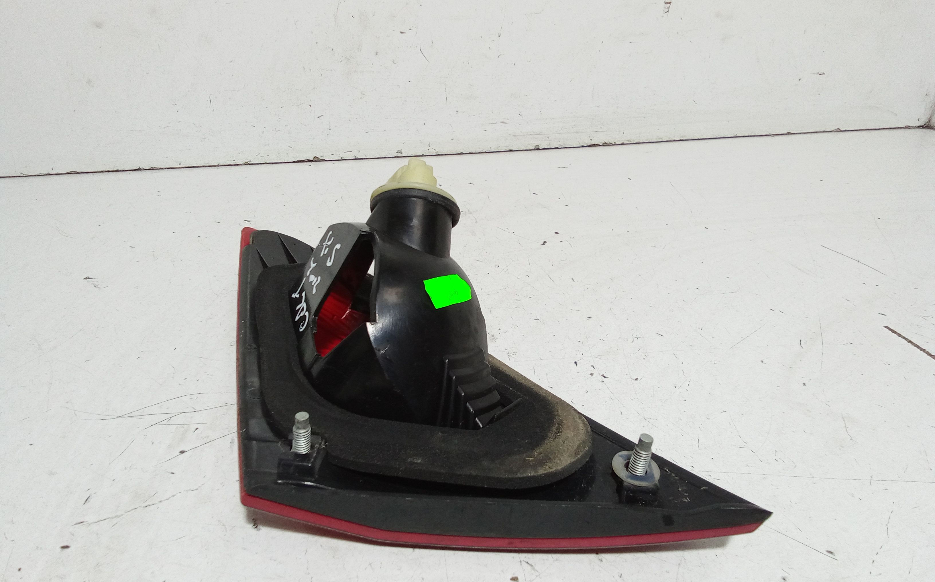 Stop Posteriore Sinistro Integrato nel Portello MITSUBISHI Colt CZ3 (05>08)