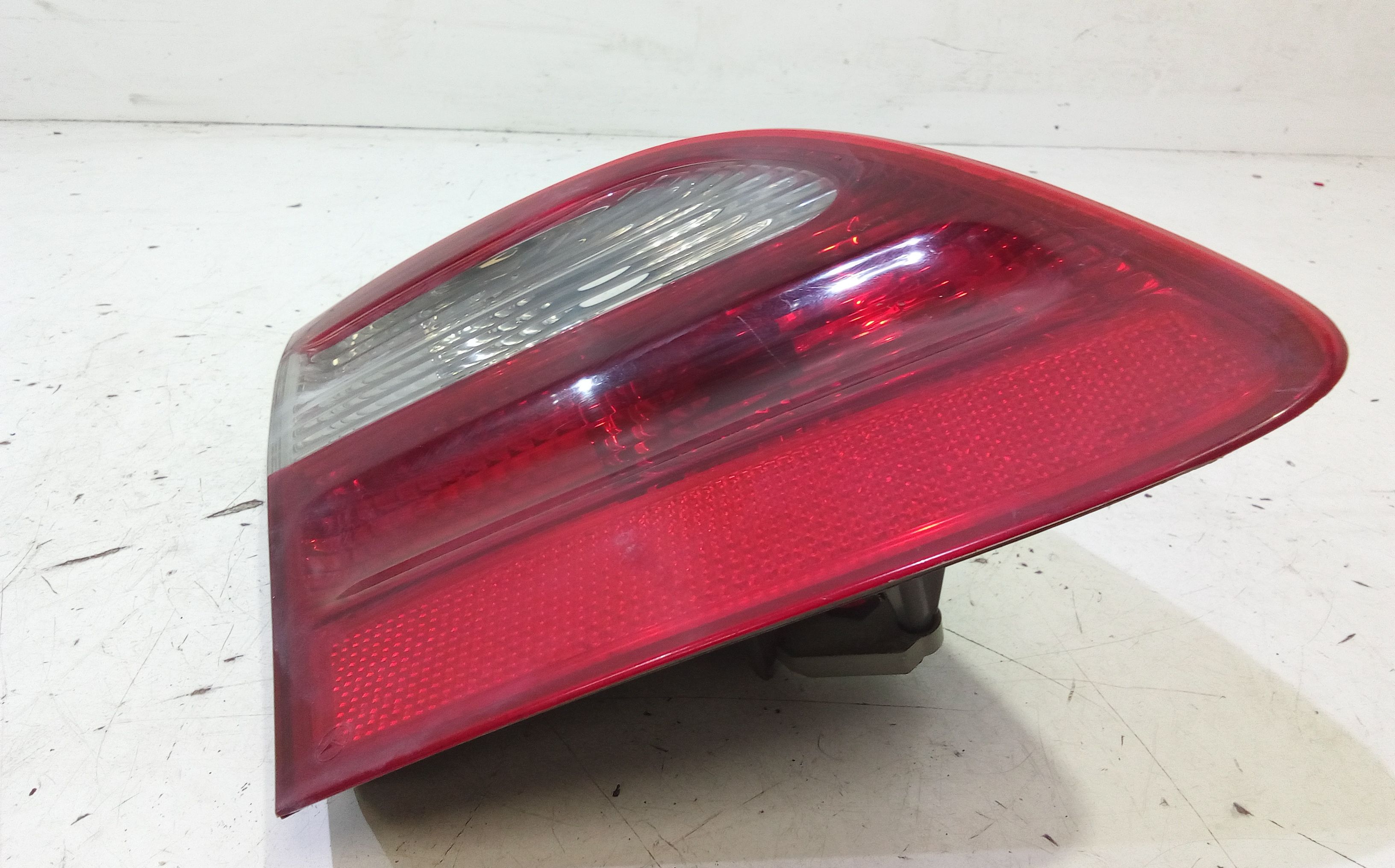 Stop Posteriore Sinistro Integrato nel Portello MERCEDES Classe E S. Wagon W211