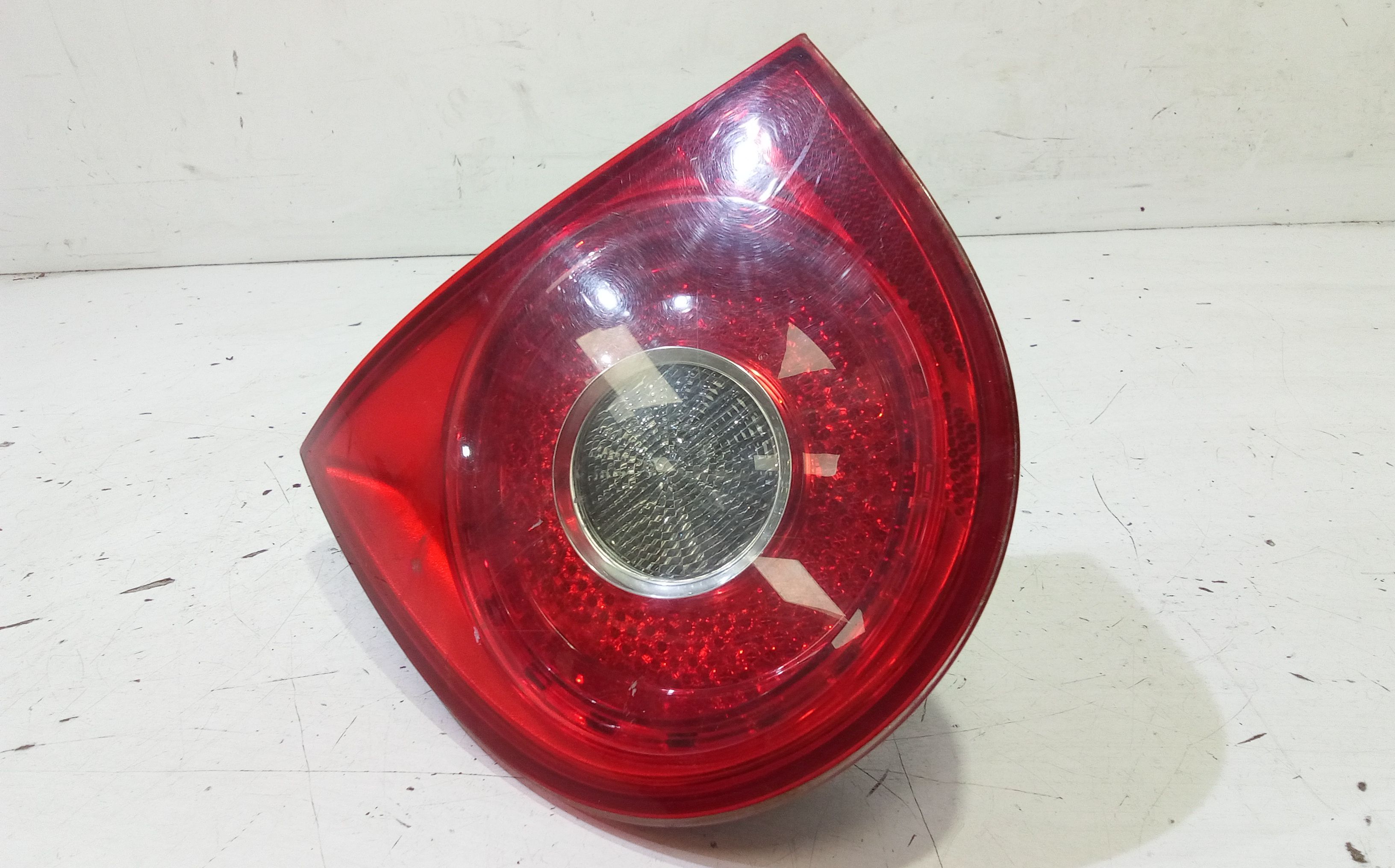 Stop Posteriore Destro Integrato nel Portello VOLKSWAGEN Golf 5 Berlina (03>08)