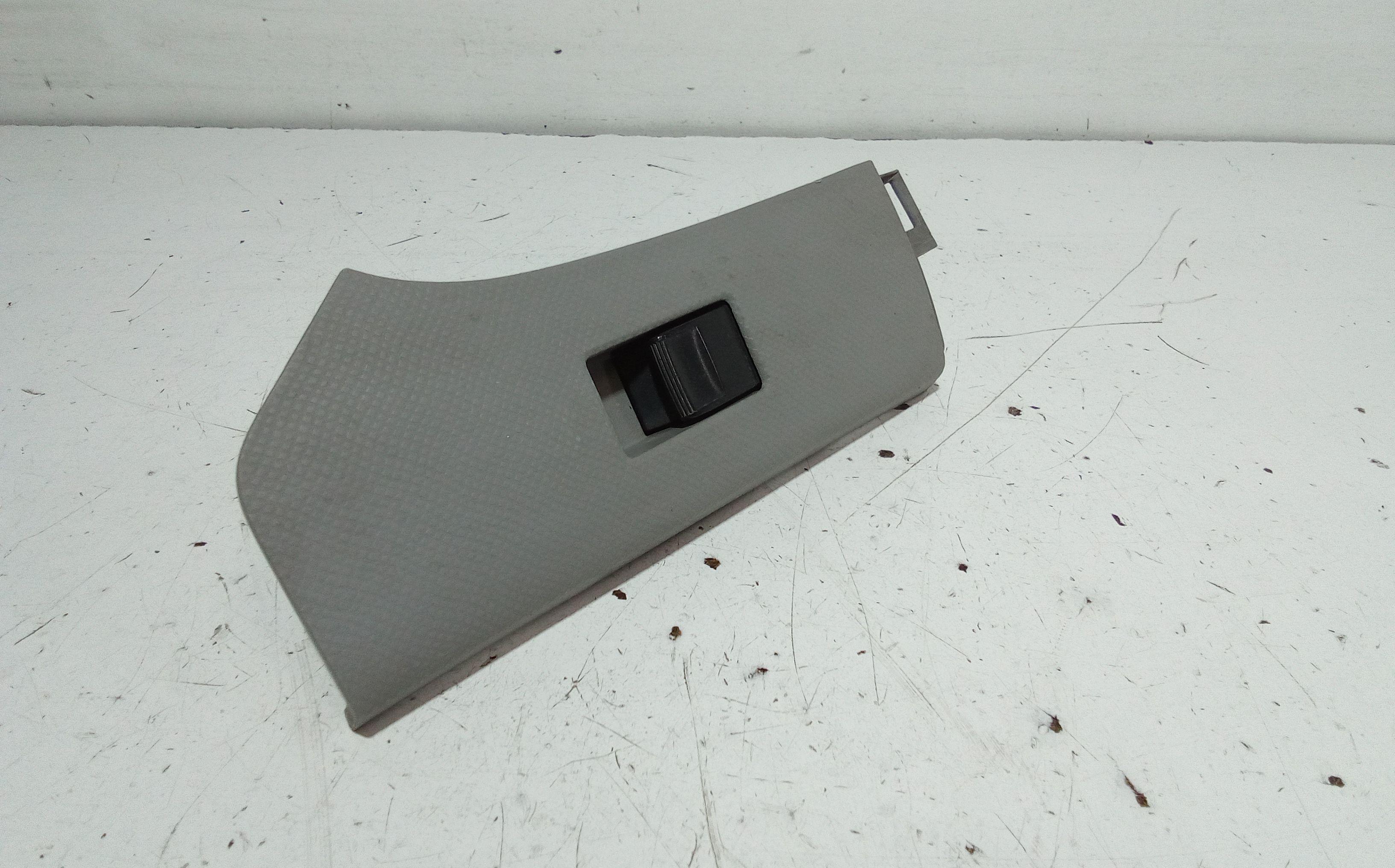 Pulsantiera Anteriore Destra Passeggero TOYOTA Yaris Serie (05>08)