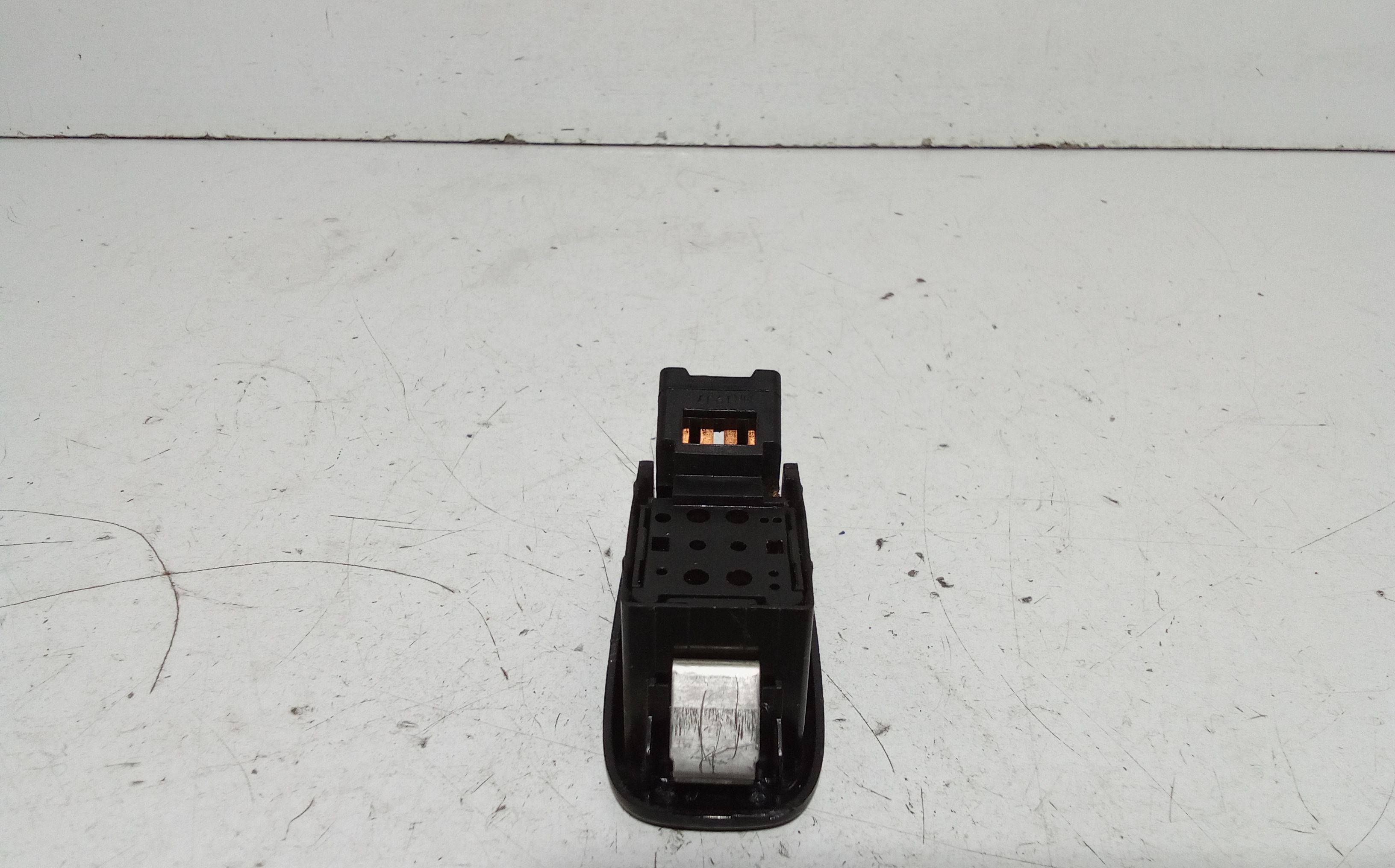 Pulsantiera Anteriore Destra Passeggero MAHINDRA GOA Serie