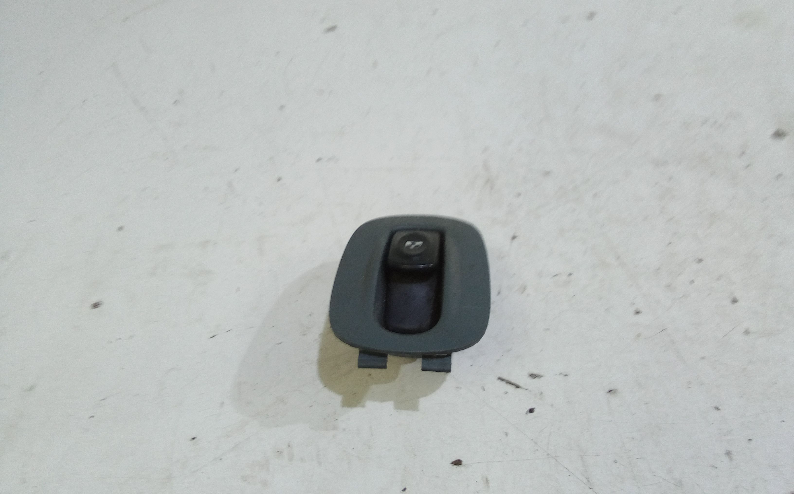 Pulsantiera Anteriore Destra Passeggero RENAULT Megane l Serie (99>02)