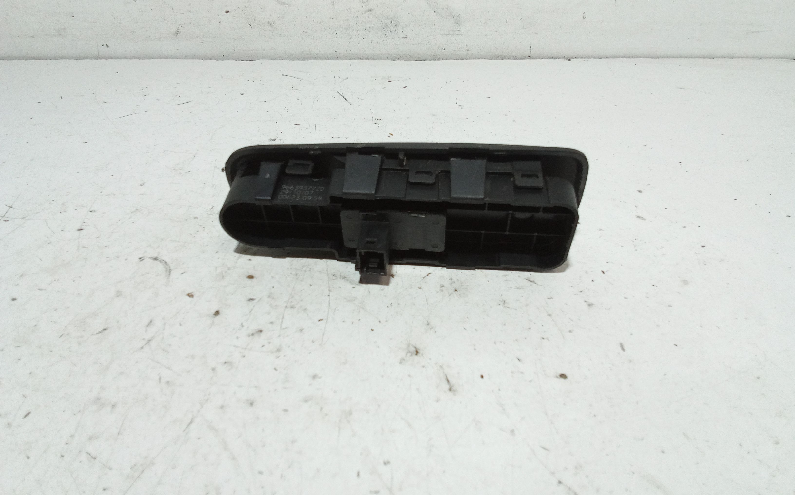 Pulsantiera Anteriore Destra Passeggero CITROEN C4 Grand Picasso (06>13)