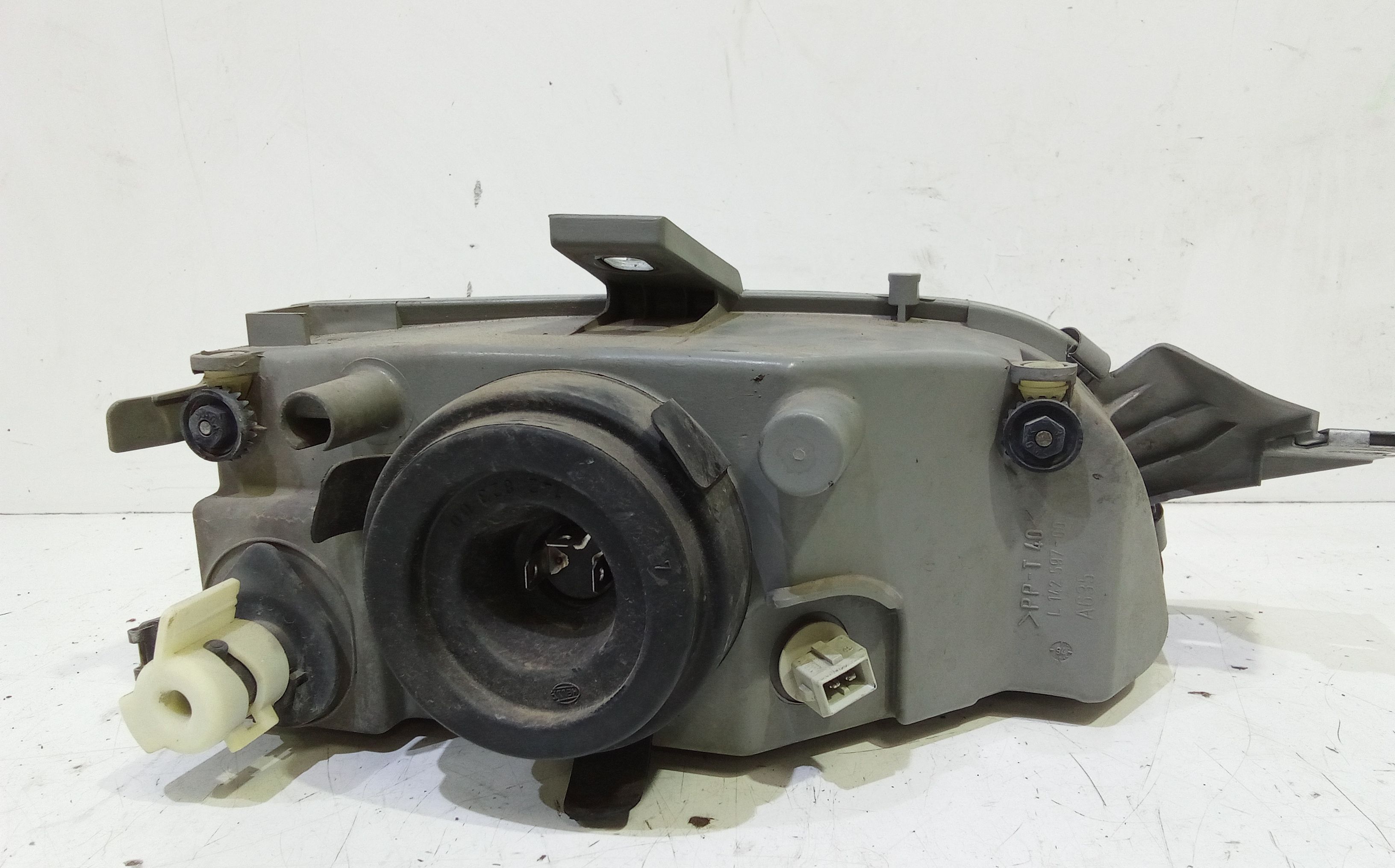 Faro anteriore Sinistro Guida FIAT Punto Berlina 3P