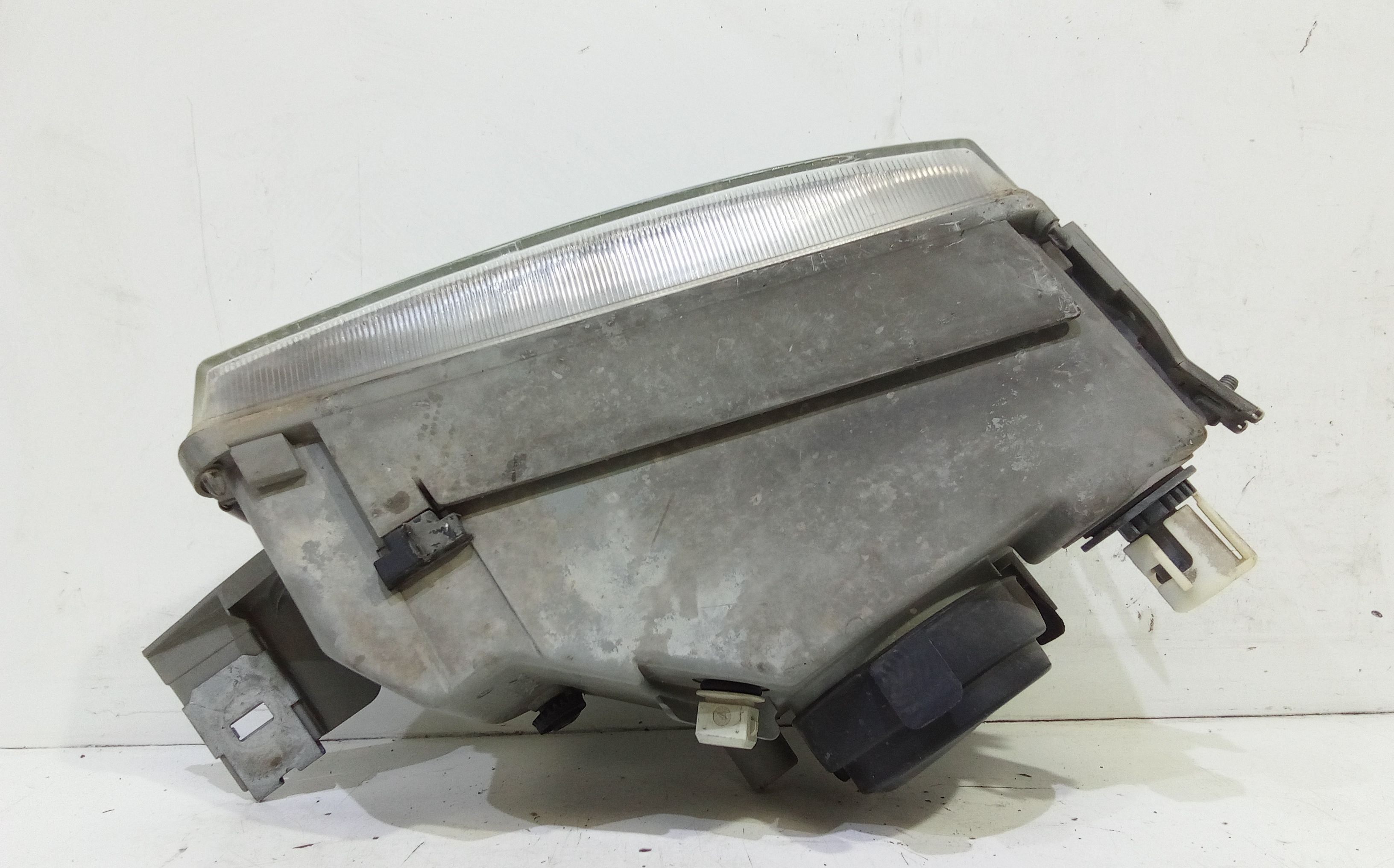 Faro anteriore Sinistro Guida FIAT Punto Berlina 3P