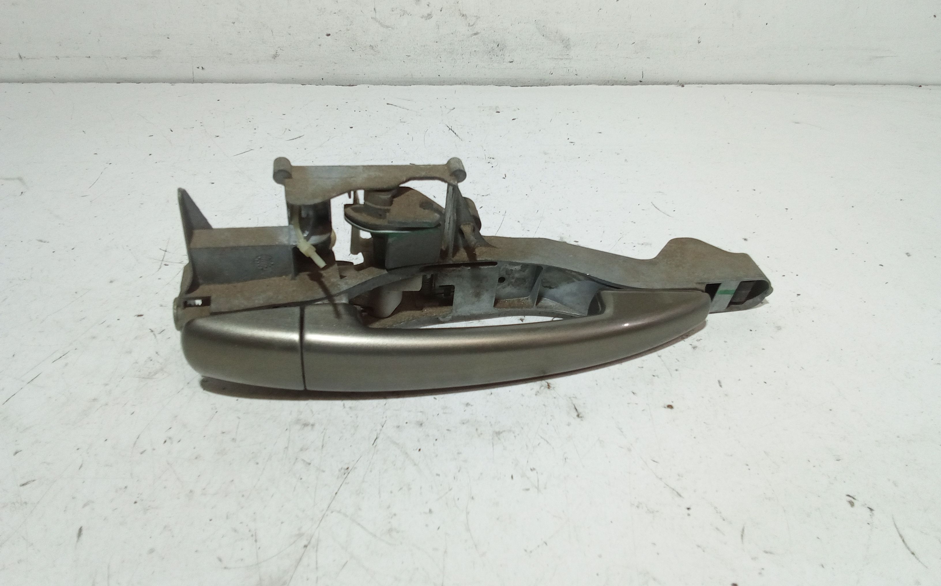 Maniglia esterna Posteriore Destra CITROEN C4 Grand Picasso (06>13)