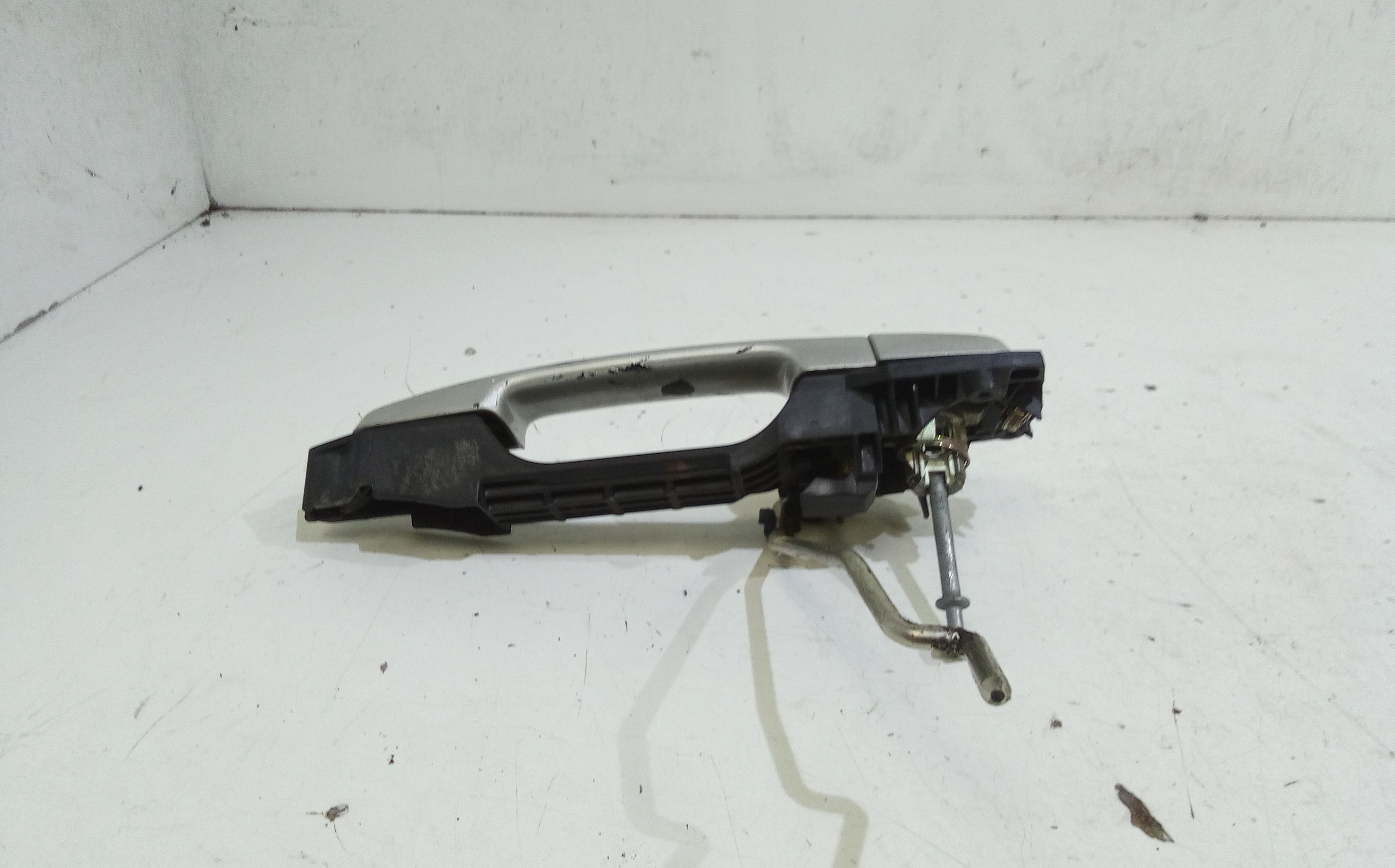 Maniglia esterna Anteriore Sinistra TOYOTA Corolla Berlina 4 Serie