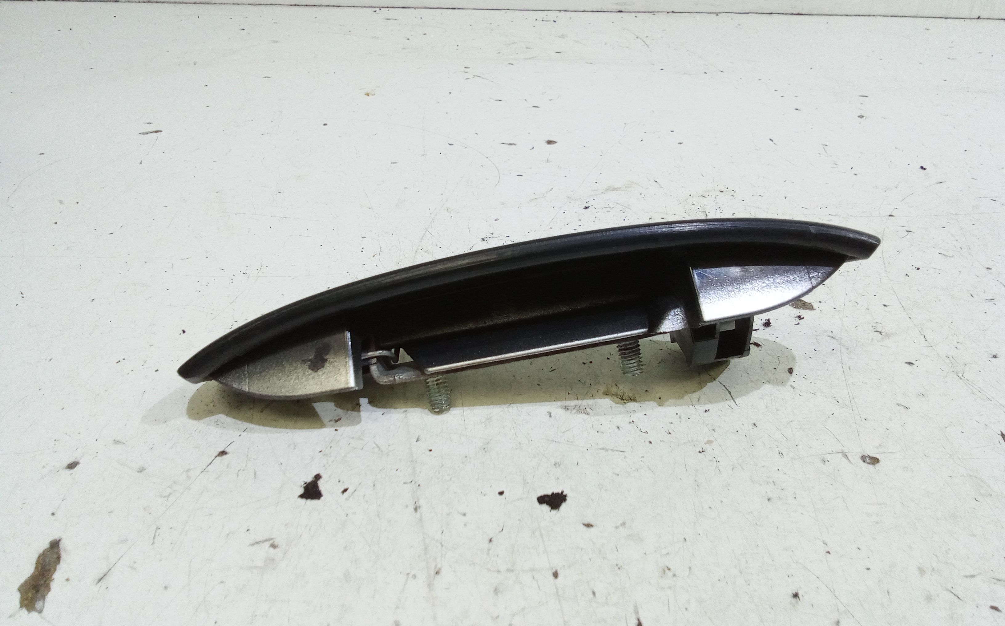 Maniglia esterna Anteriore Sinistra MITSUBISHI Colt Serie 5P (Z) (06>12)