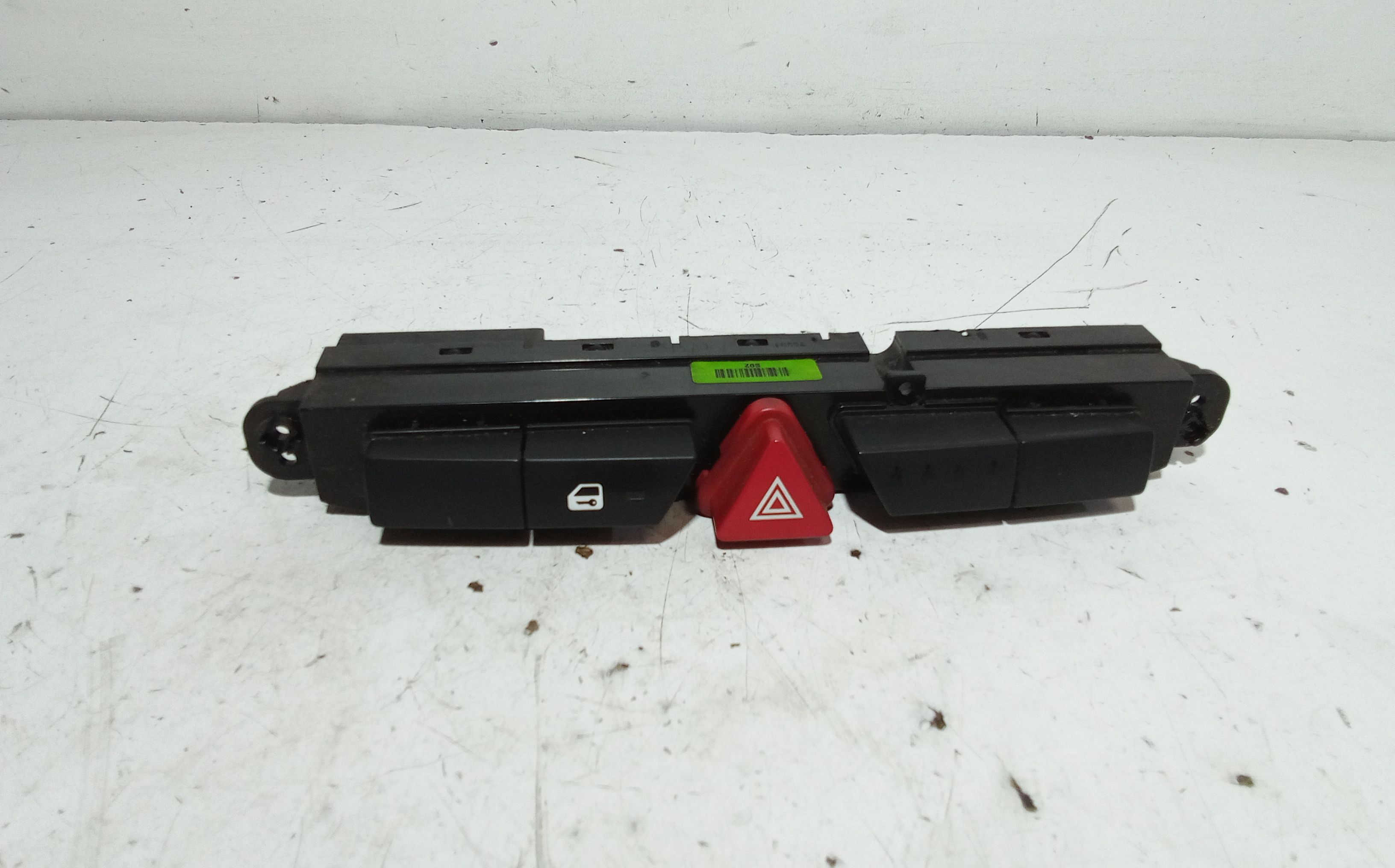 Pulsante luci di emergenza KIA Cee d 1 Serie