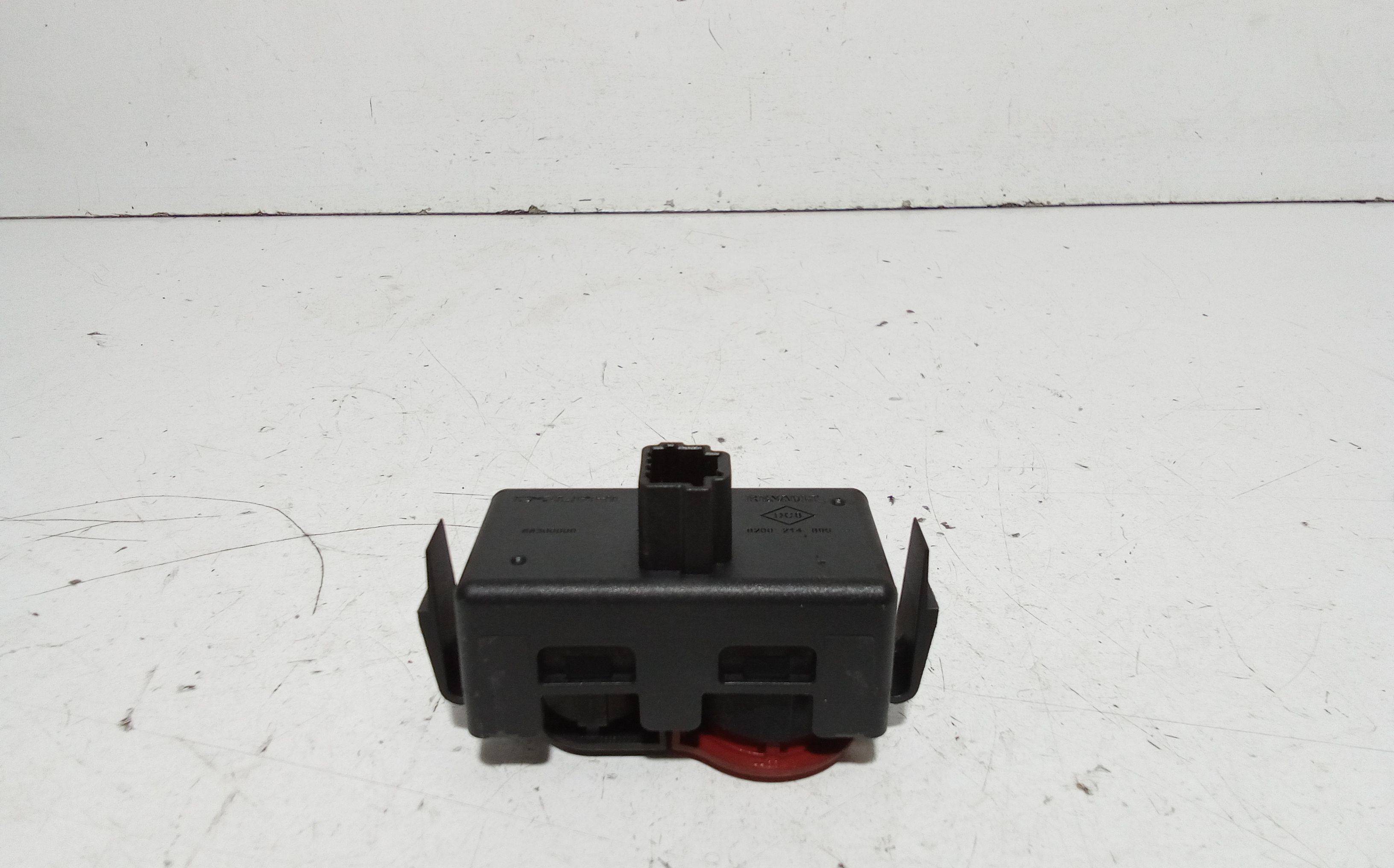 Pulsante luci di emergenza RENAULT Modus 1 Serie