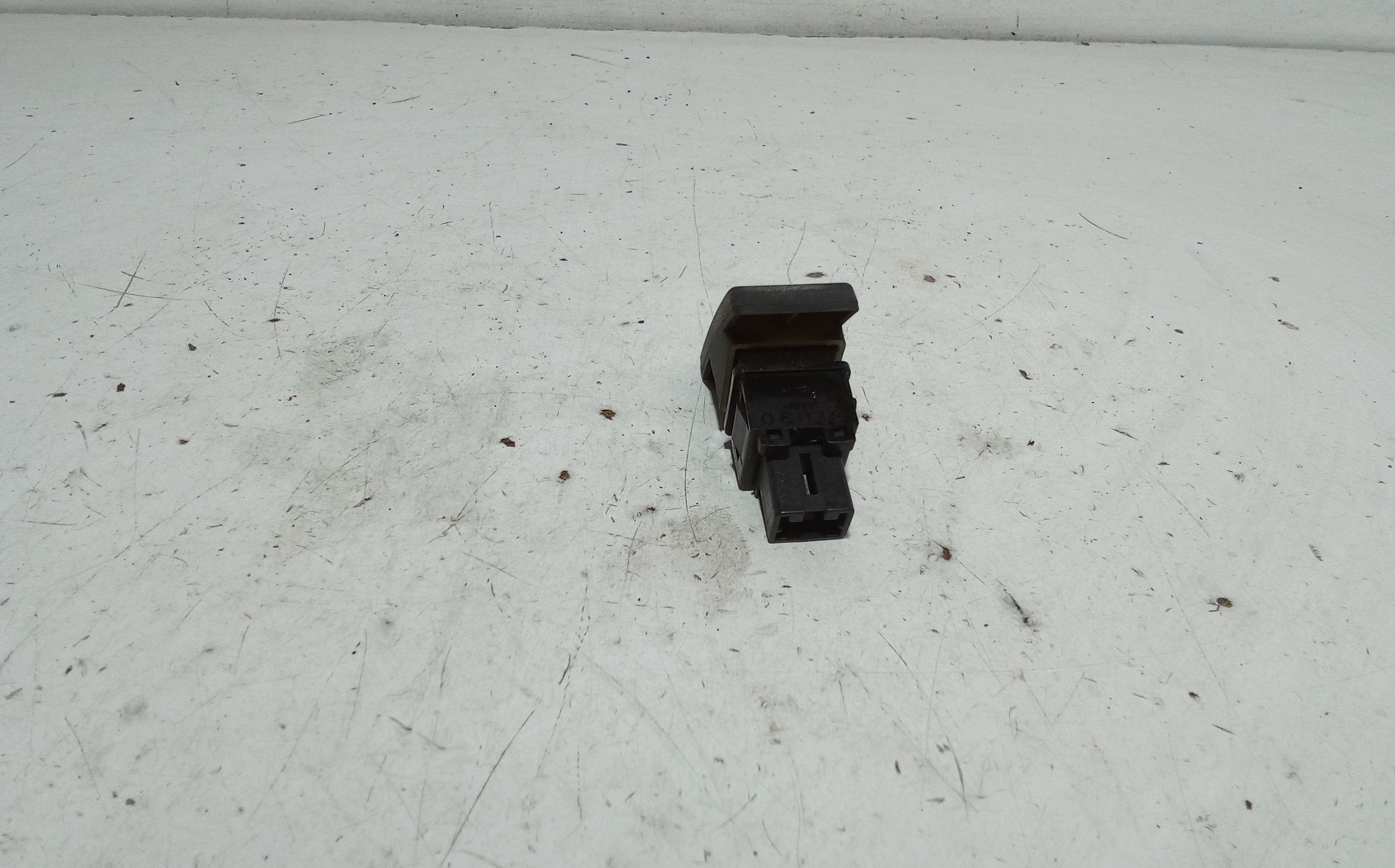 Pulsante luci di emergenza FIAT Sedici 1 Serie