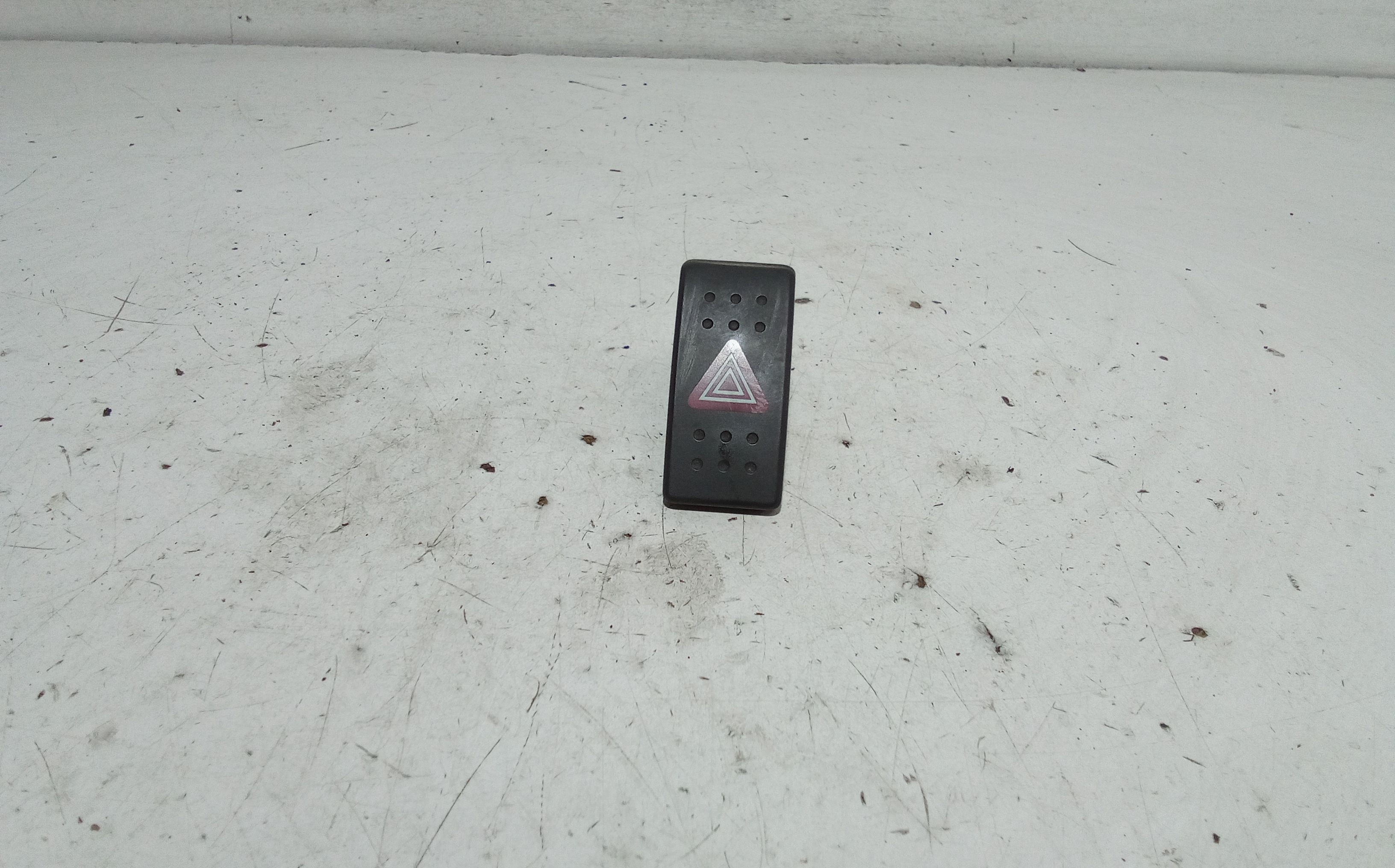 Pulsante luci di emergenza FIAT Sedici 1 Serie