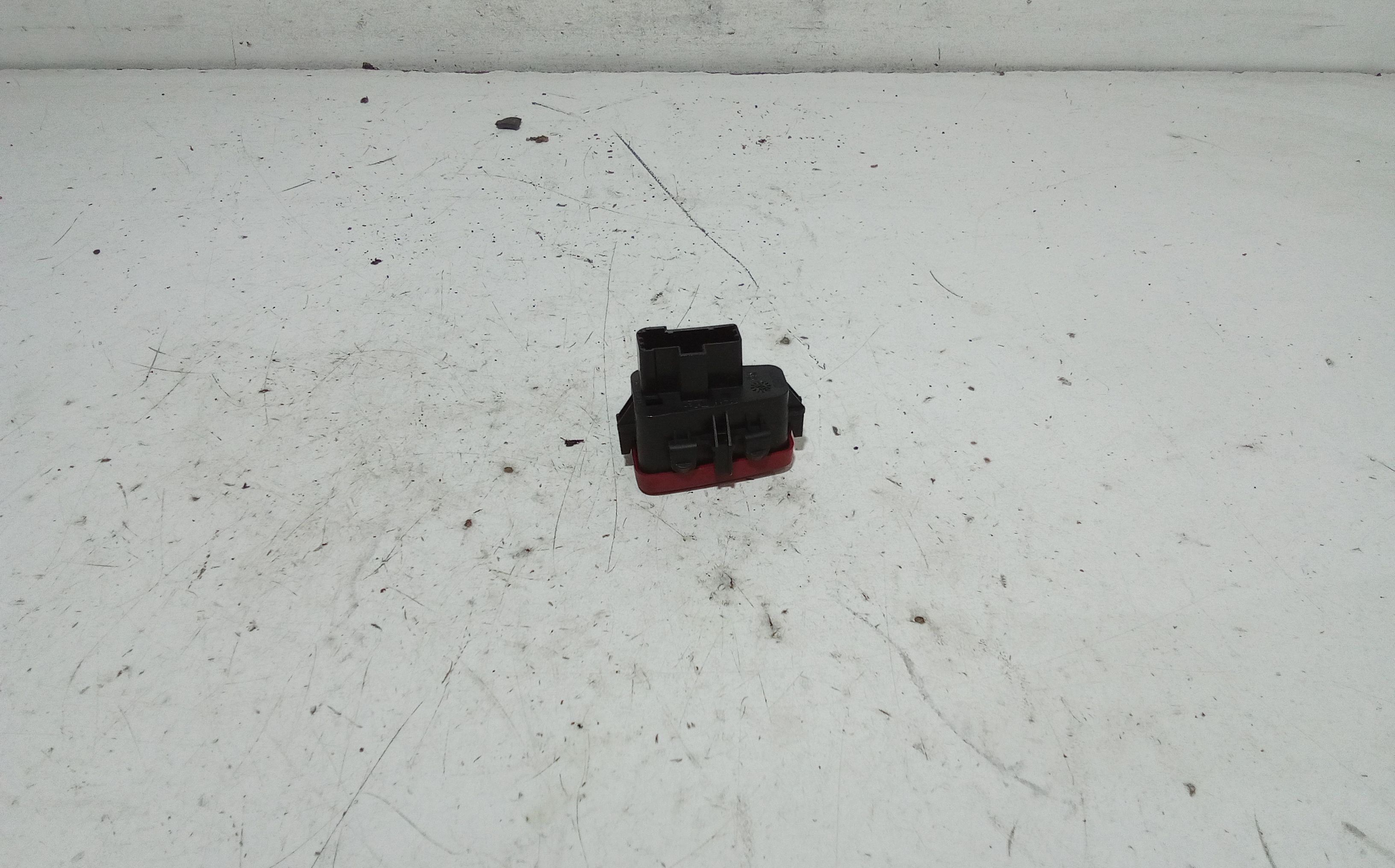 Pulsante luci di emergenza FIAT Croma 3 Serie