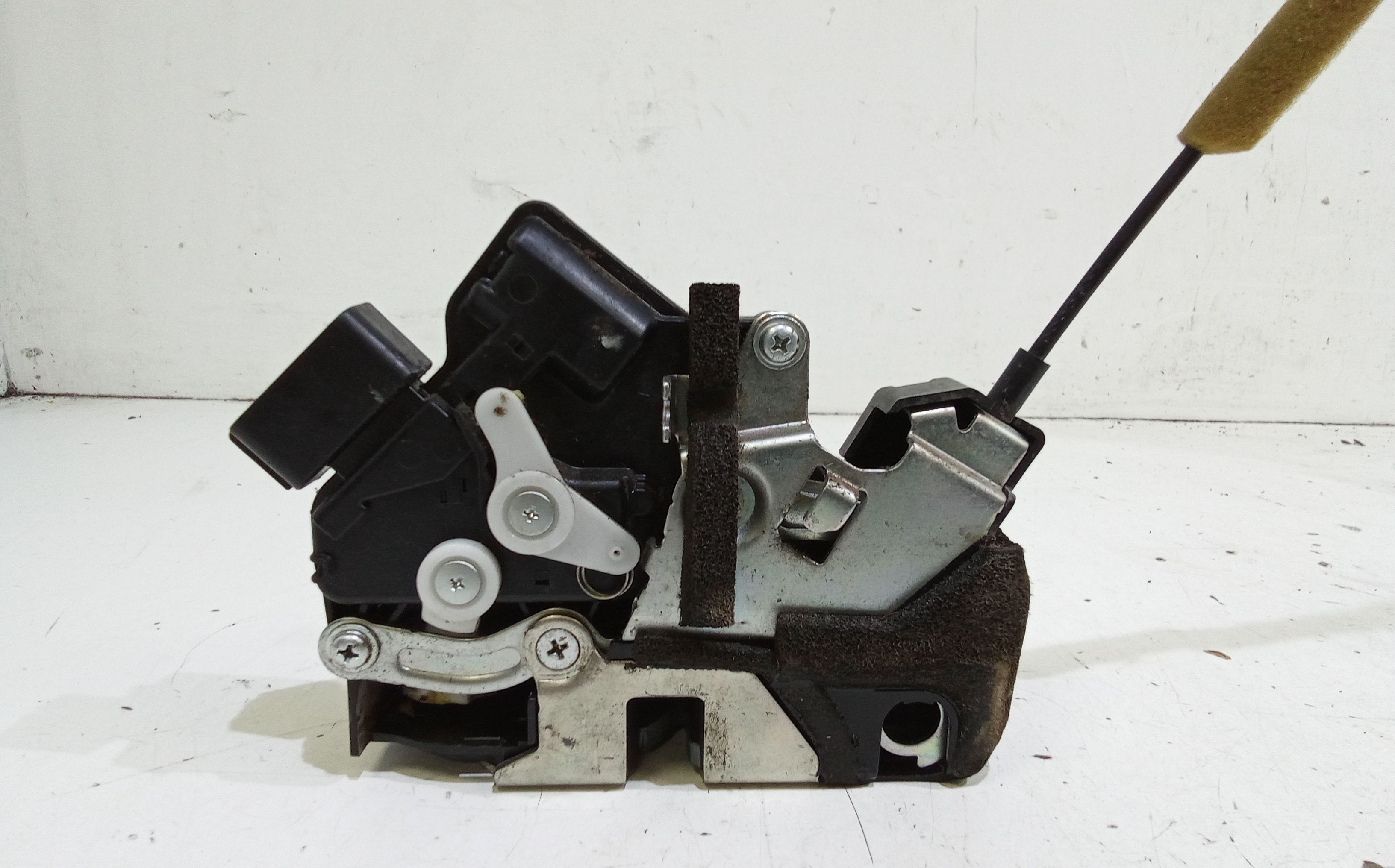 Serratura Anteriore Destra MAZDA 3 Berlina Serie (03>09)