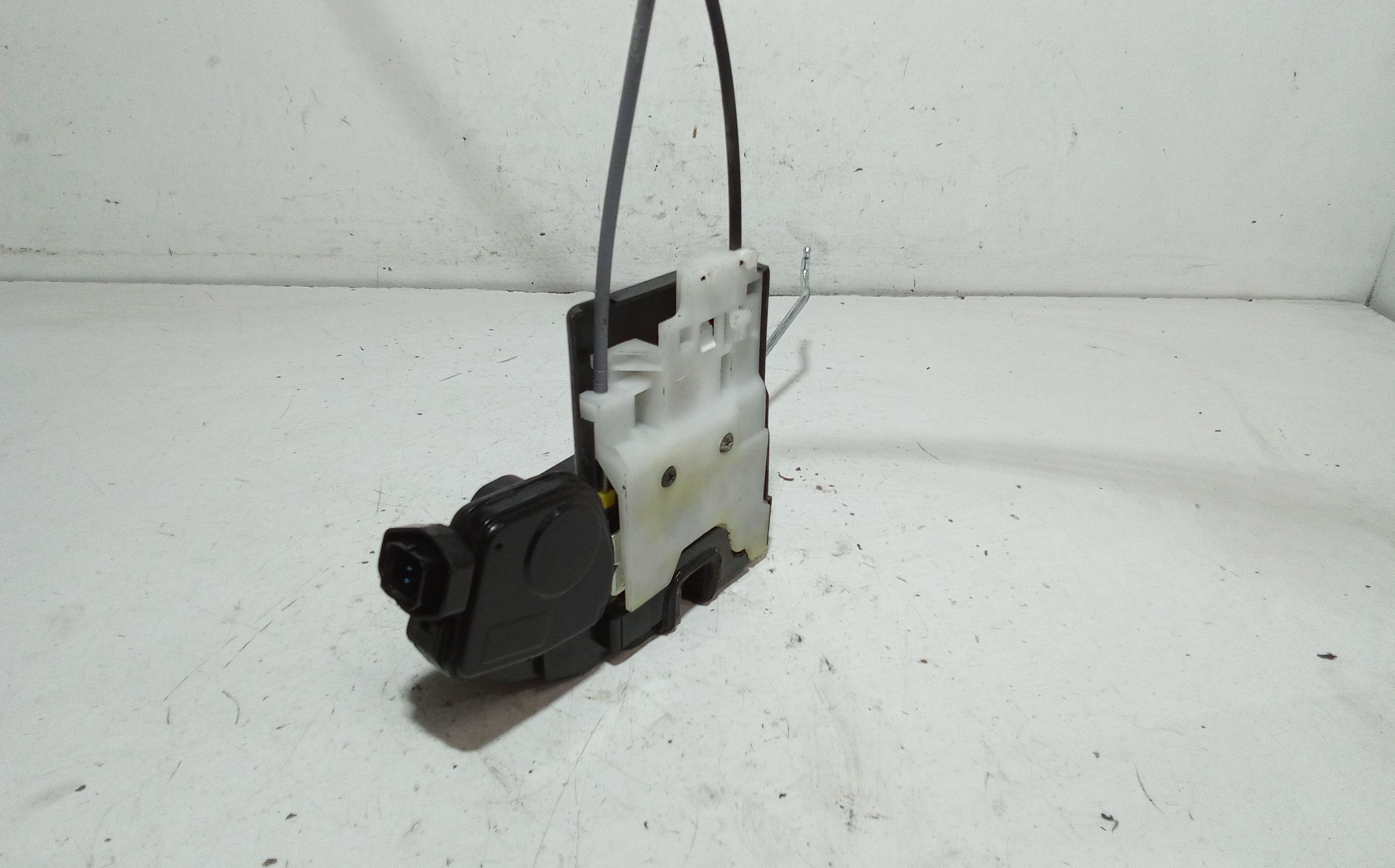 Serratura Anteriore Destra KIA Sportage Serie (04>10)