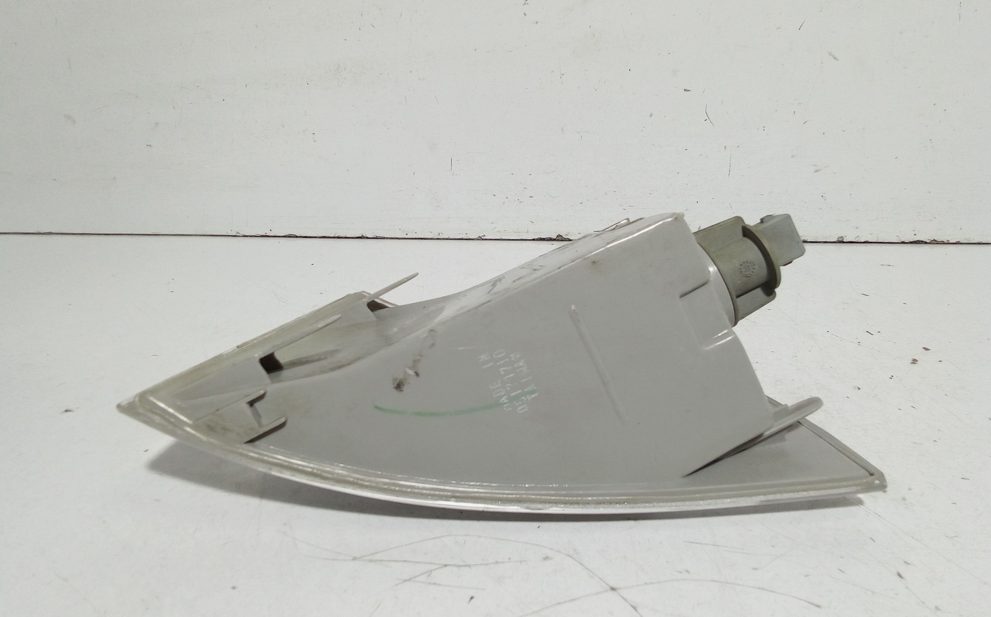 Freccia fanalino ant DX lato passeggero FIAT Punto Berlina 3P