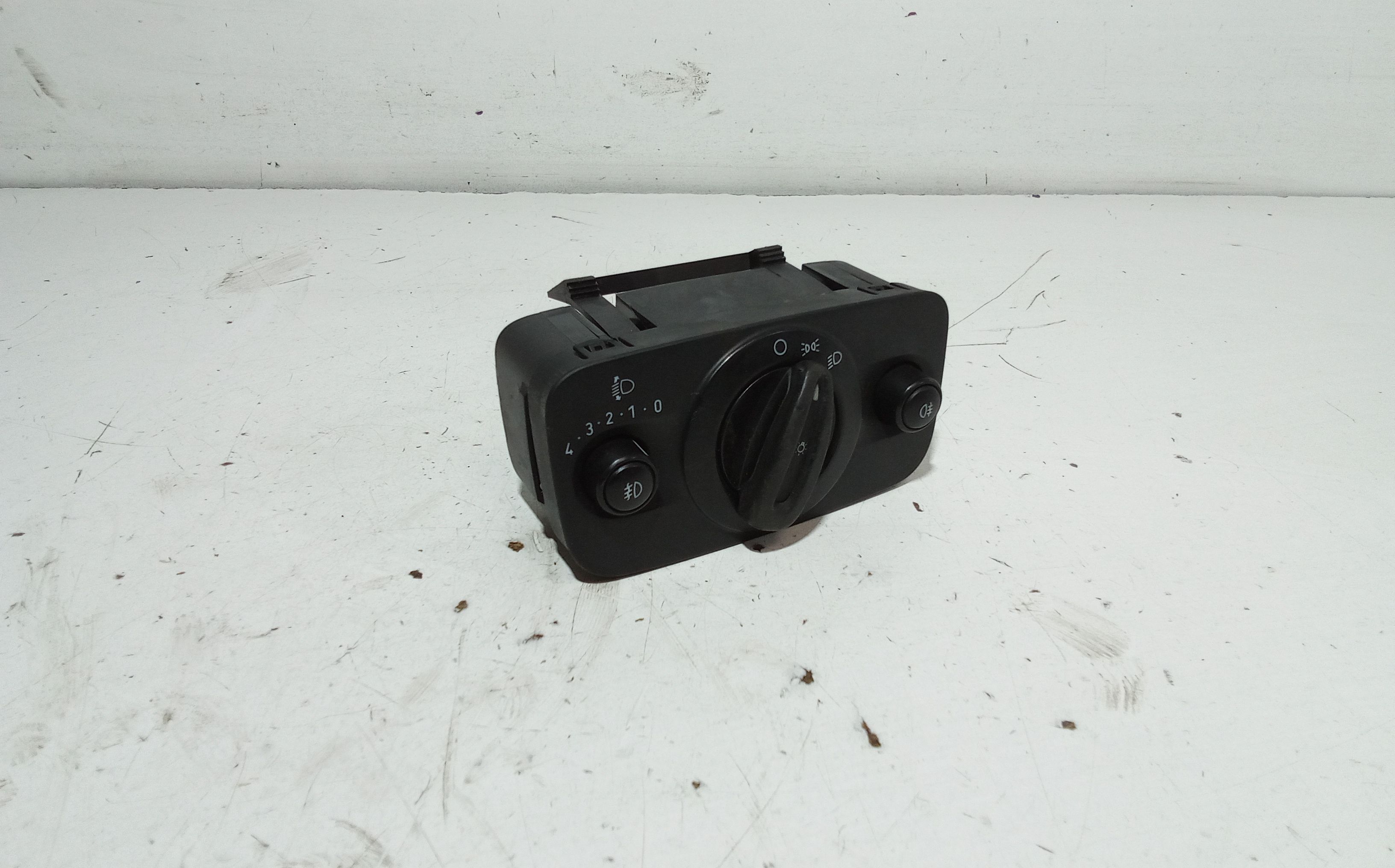 Interruttore comando luci FORD Fiesta 6 Serie