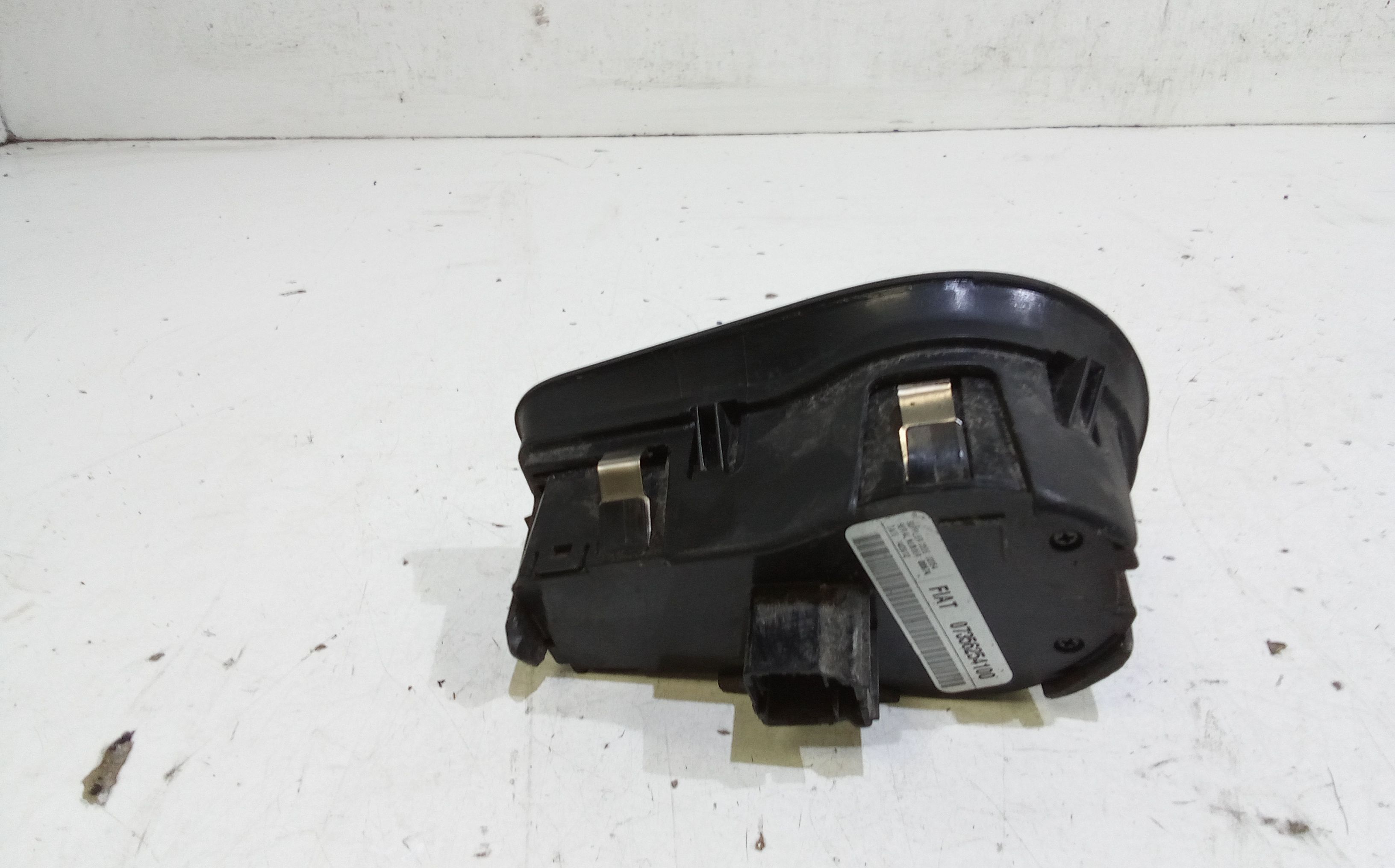 Interruttore comando luci JEEP Renegade Serie (14>)