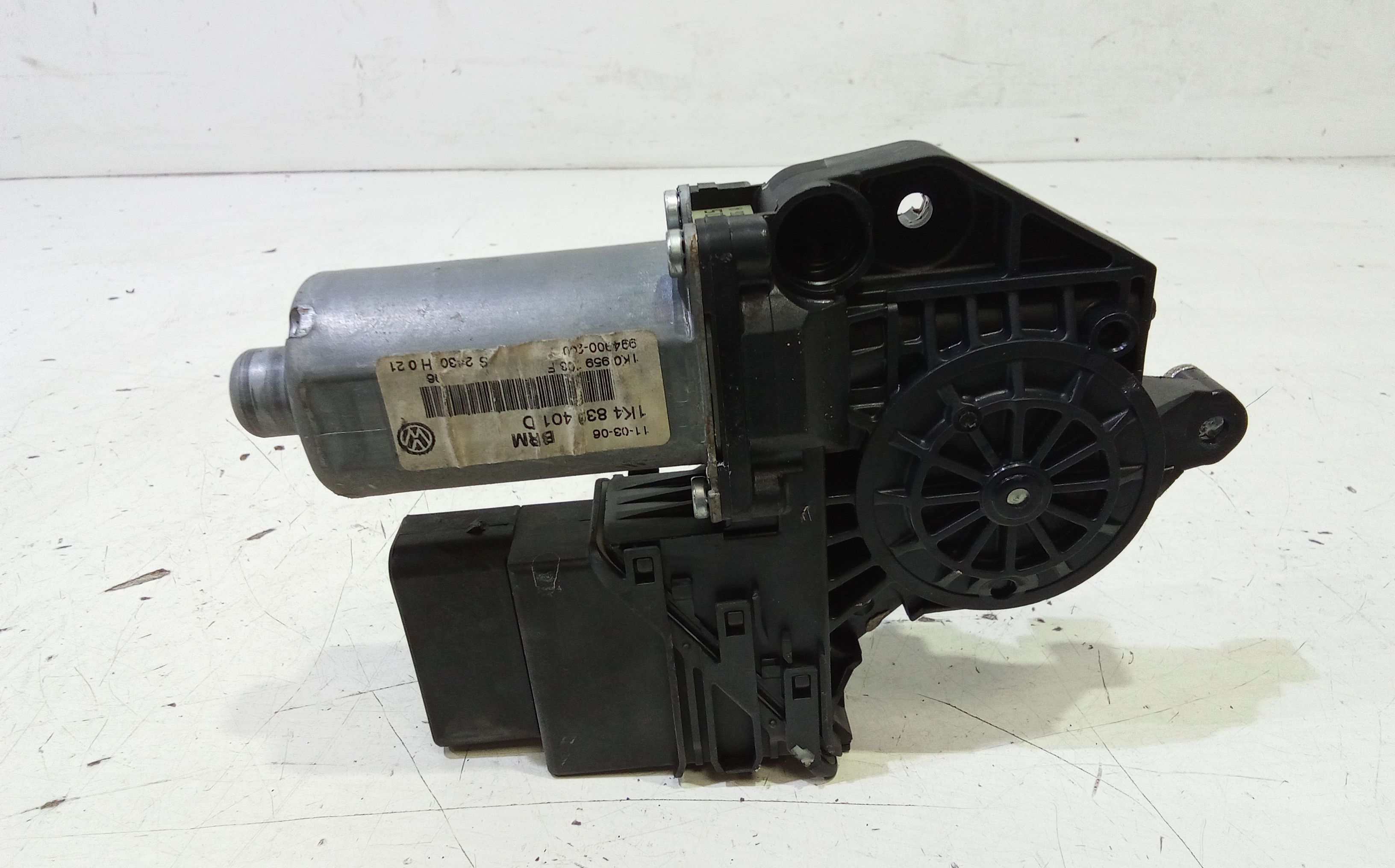 Motorino Alzavetro posteriore Sinistro VOLKSWAGEN Golf 5 Berlina (03>08)