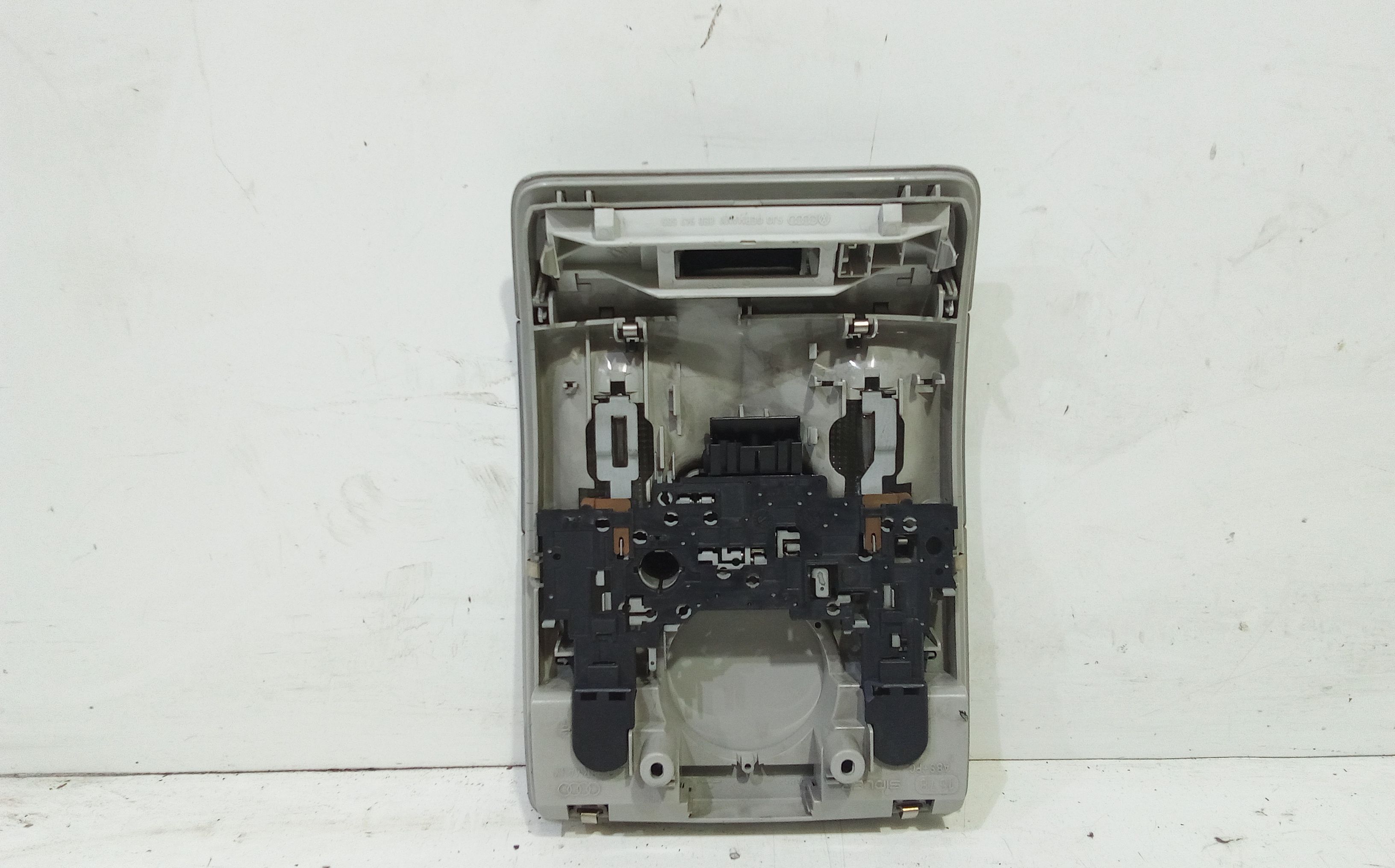 Plafoniera AUDI A3 Serie (8P1) (05>08)