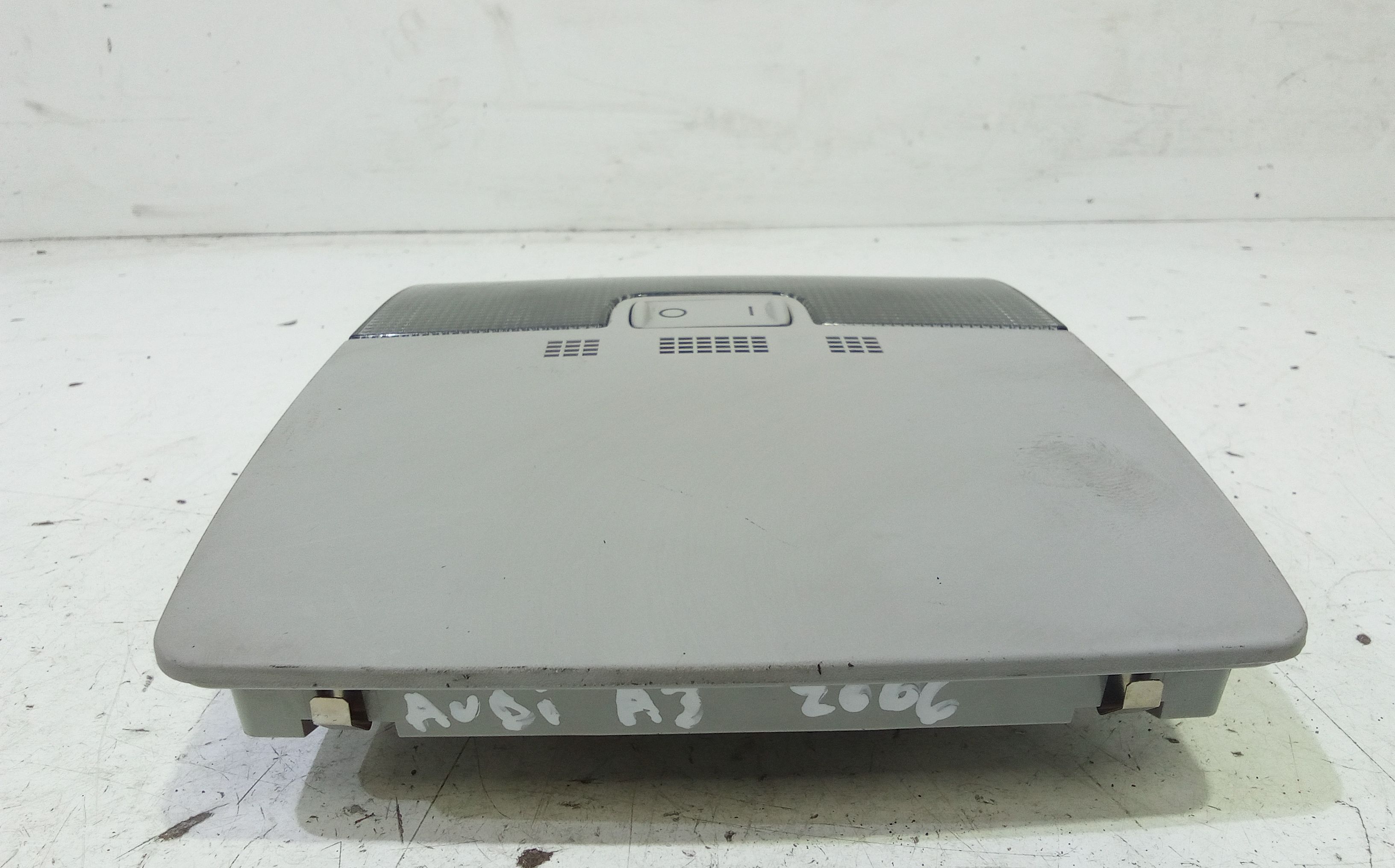 Plafoniera AUDI A3 Serie (8P1) (05>08)