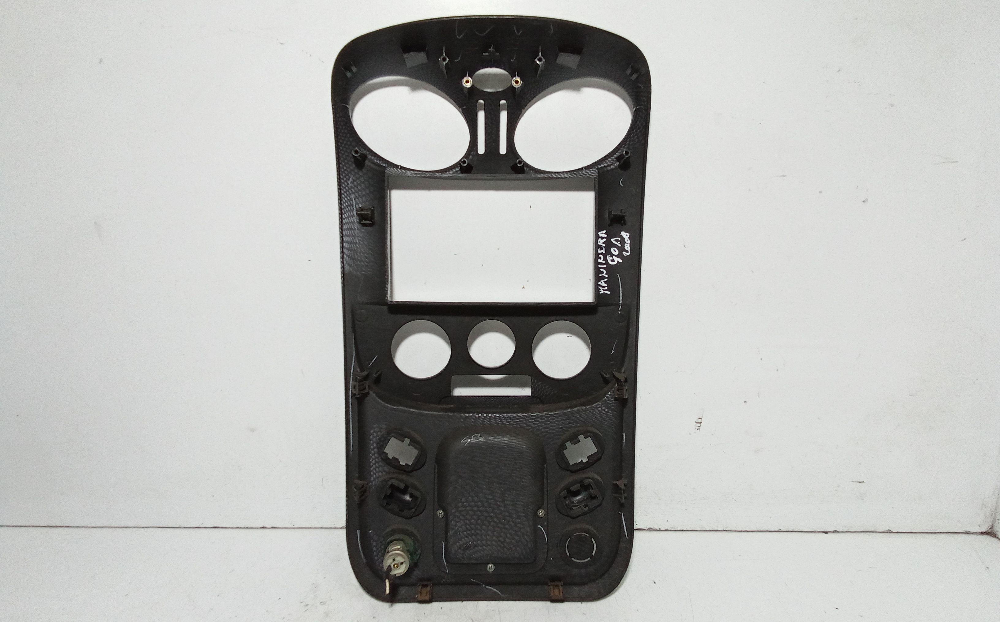 Modanatura Centrale Cruscotto MAHINDRA GOA Serie