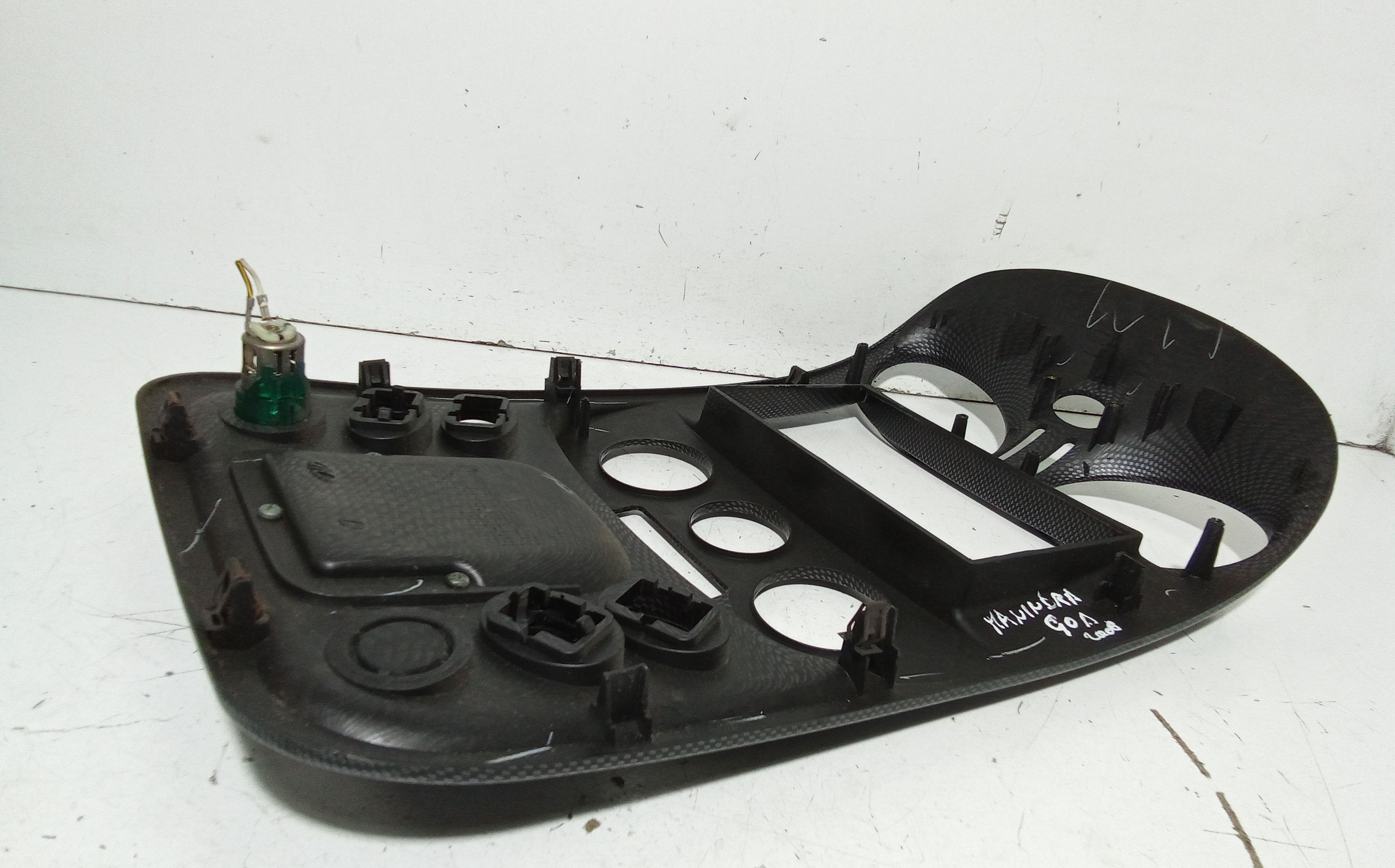 Modanatura Centrale Cruscotto MAHINDRA GOA Serie