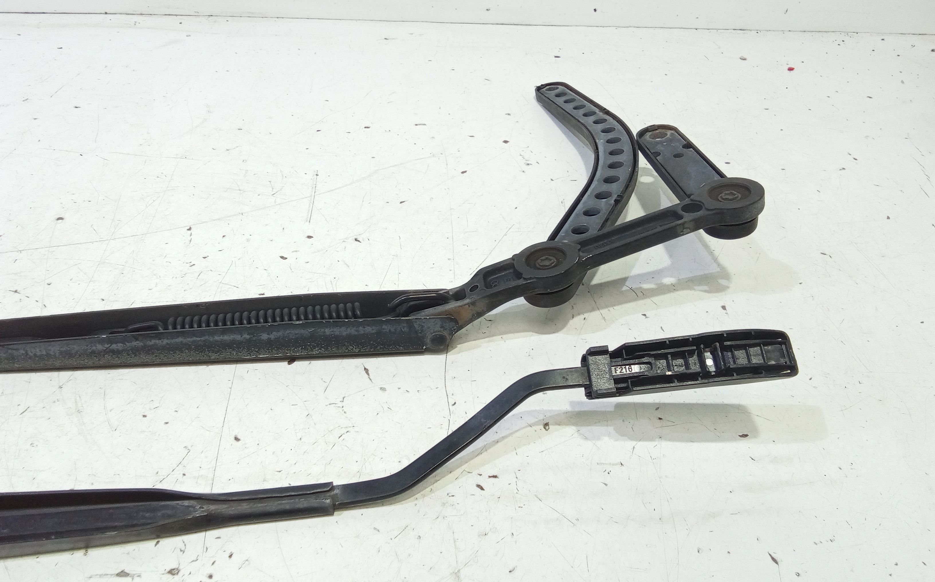 Bracci Tergi ant. RENAULT Megane ll Serie (02>06)