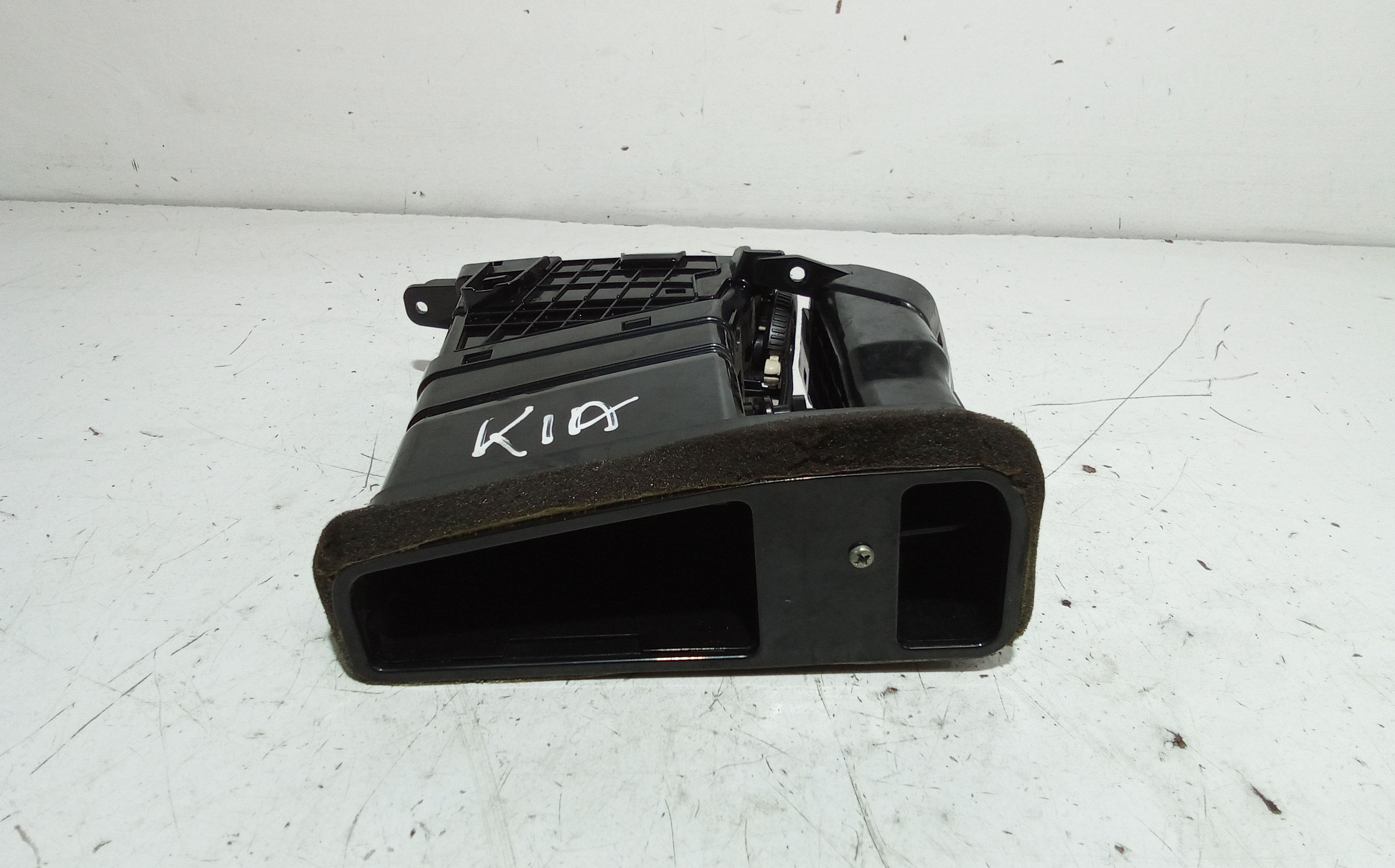 Bocchetta aria cruscotto lato passeggero KIA Cee d 1 Serie