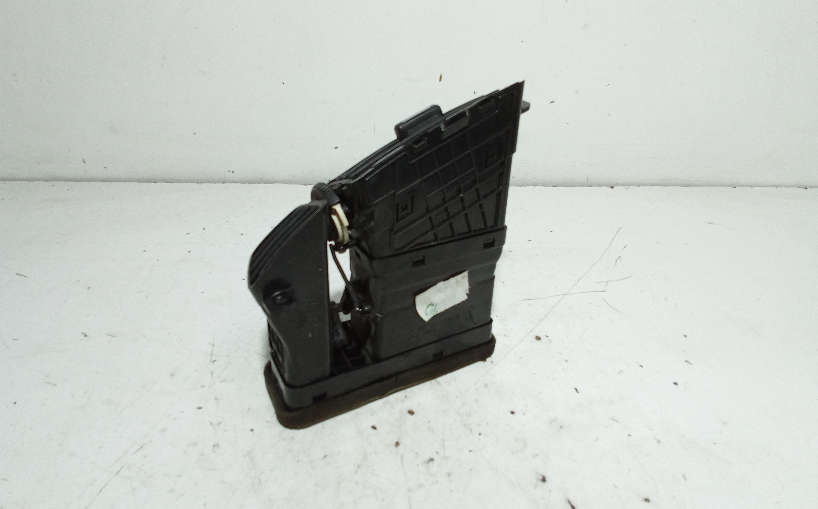 Bocchetta aria cruscotto lato passeggero KIA Cee d 1 Serie