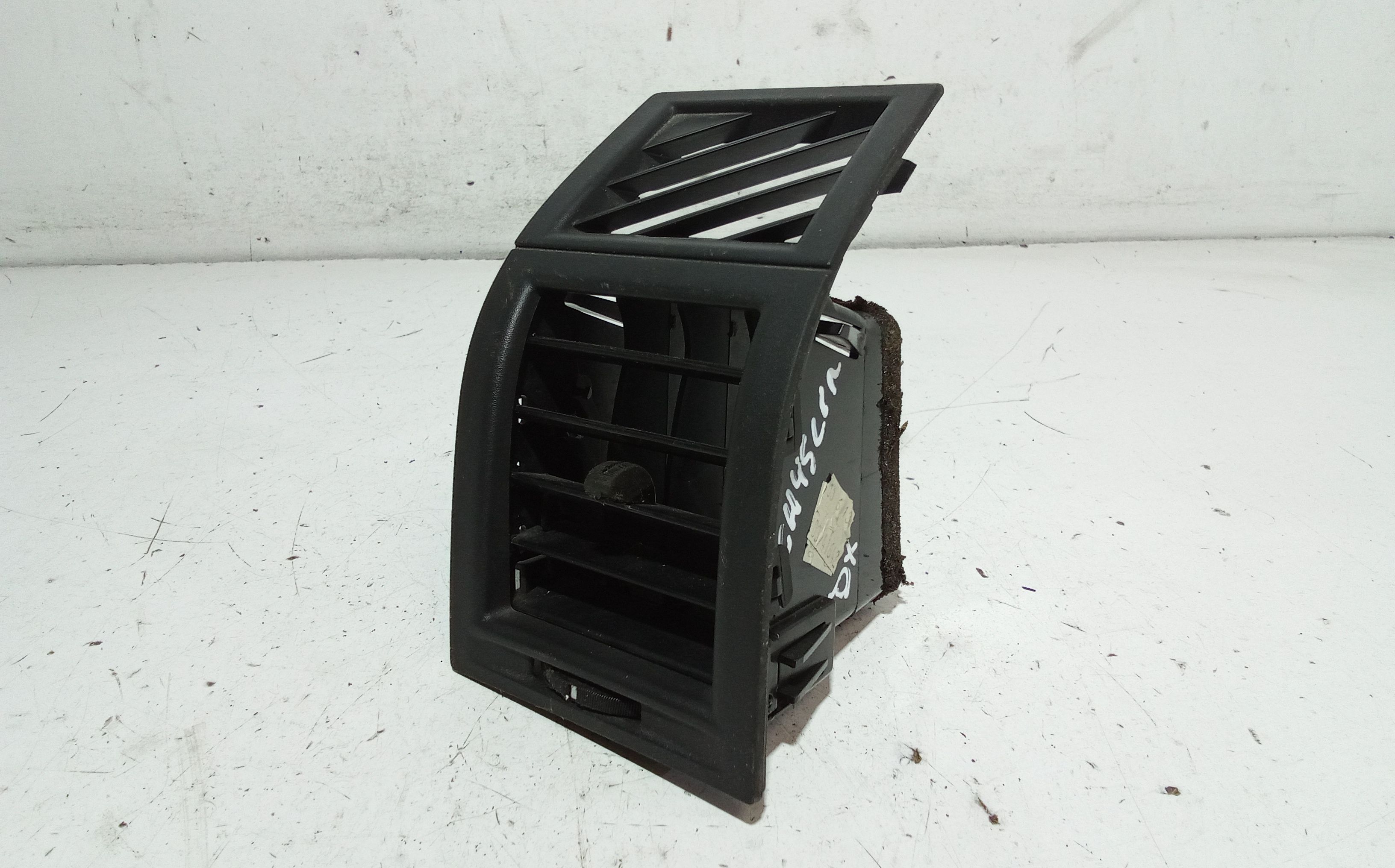 Bocchetta aria cruscotto lato passeggero CHRYSLER 300 C Touring