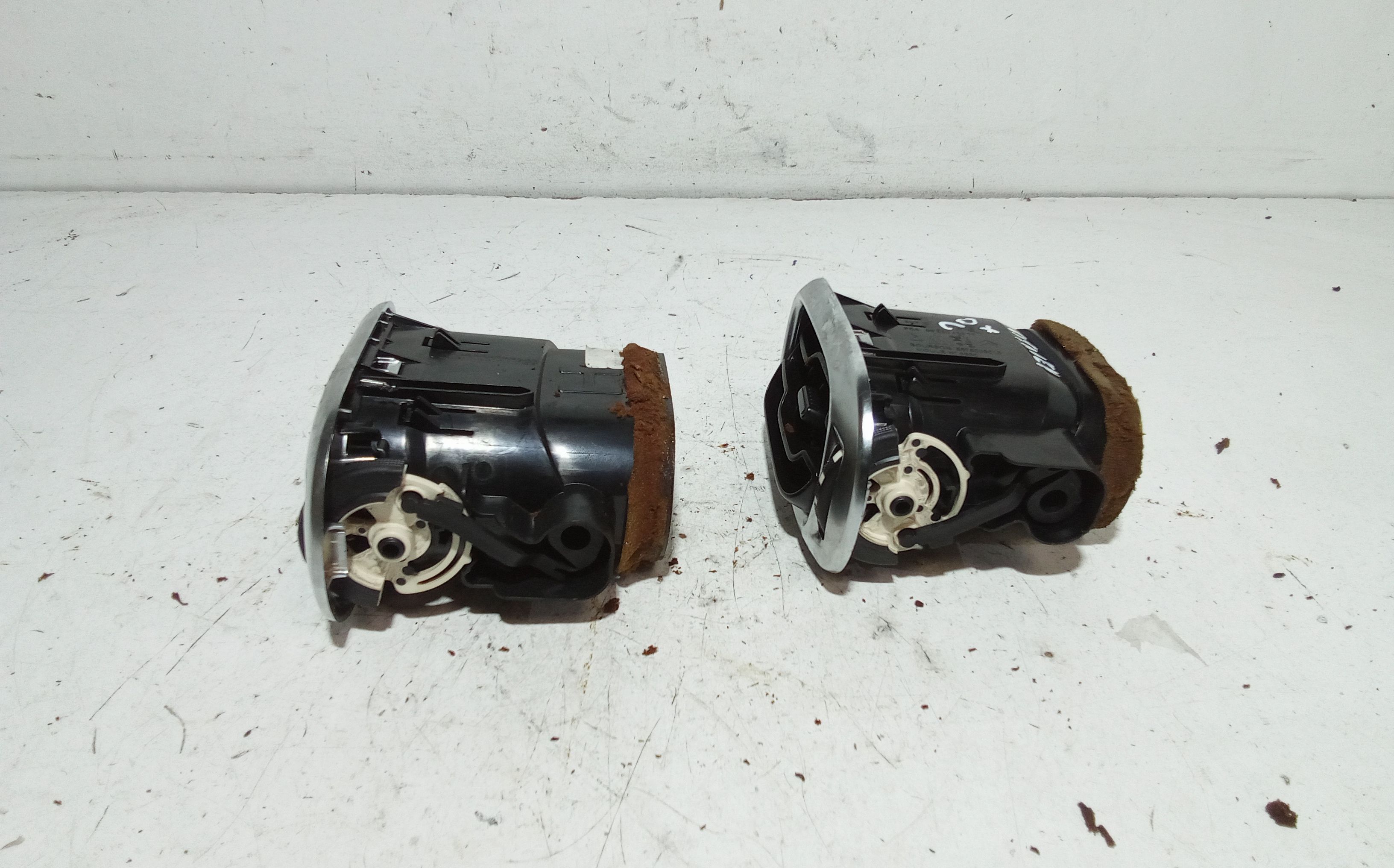 Bocchetta aria cruscotto lato passeggero CITROEN C3 Picasso (08>)