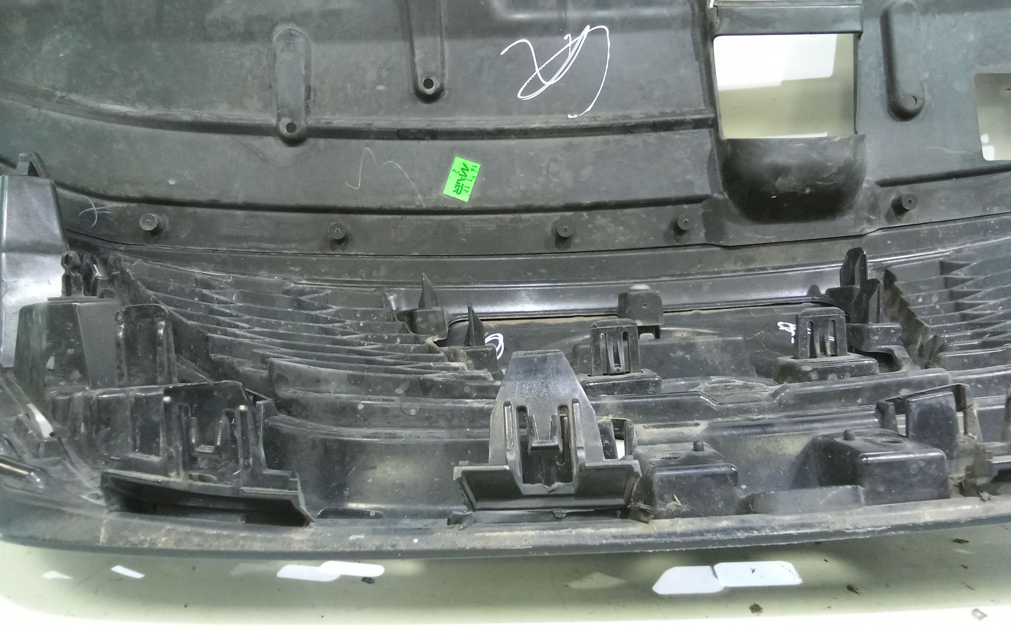 Mascherina anteriore NISSAN Qashqai Serie